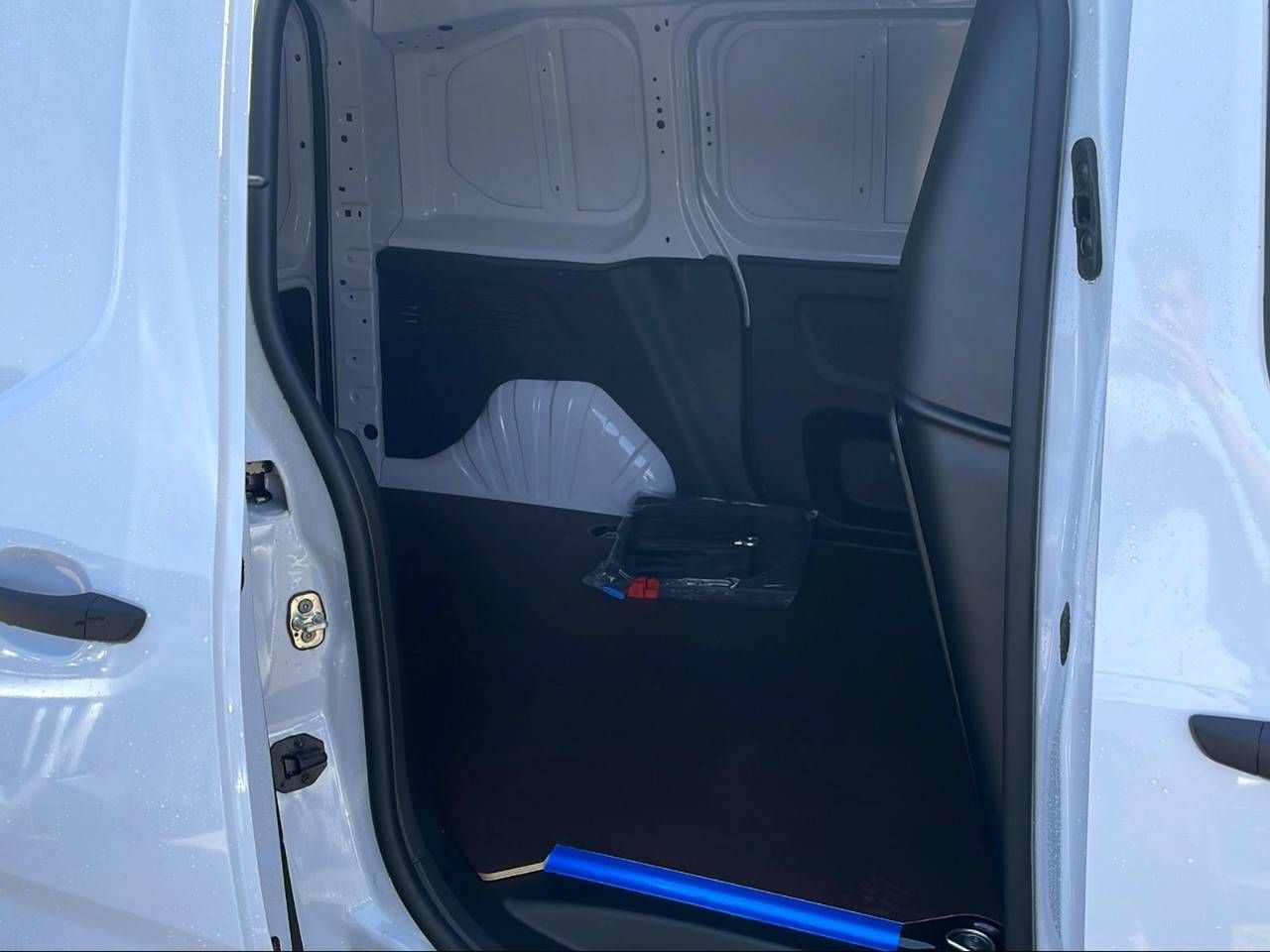 Peugeot Partner Standard 600kg BlueHDi 73kW - - foto 10