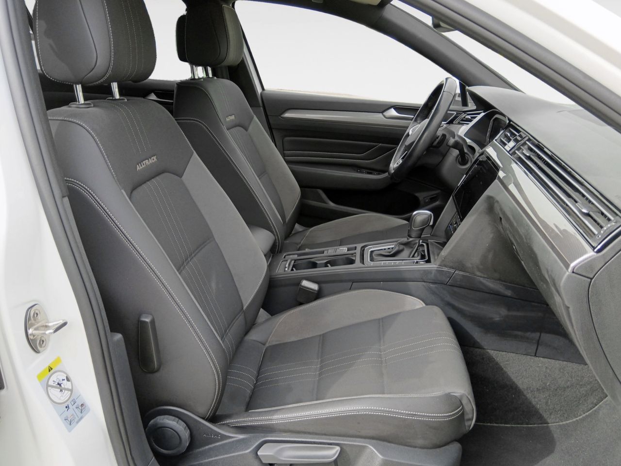 Volkswagen Passat Alltrack - foto 11