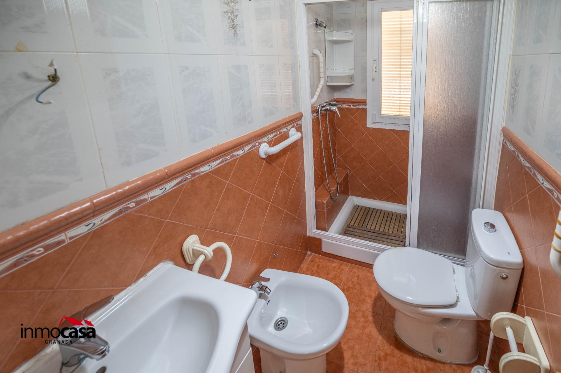 VENTA DE PISO DE 3 DORMITORIOS CON ASCENSOR EN ZAIDÍN - foto 24