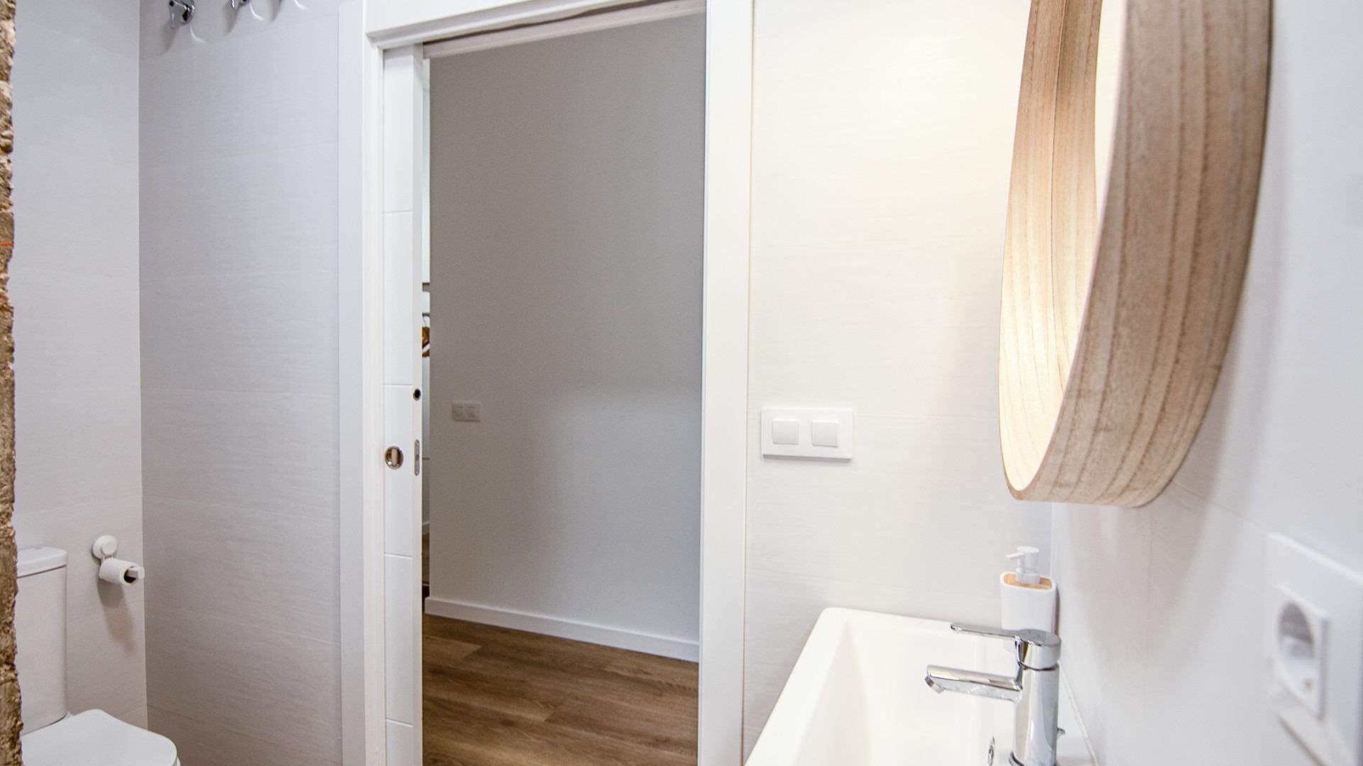 2 APARTAMENTOS TURISTICOS CON LICENCIA DEFINITIVA EN VALENCI - foto 22