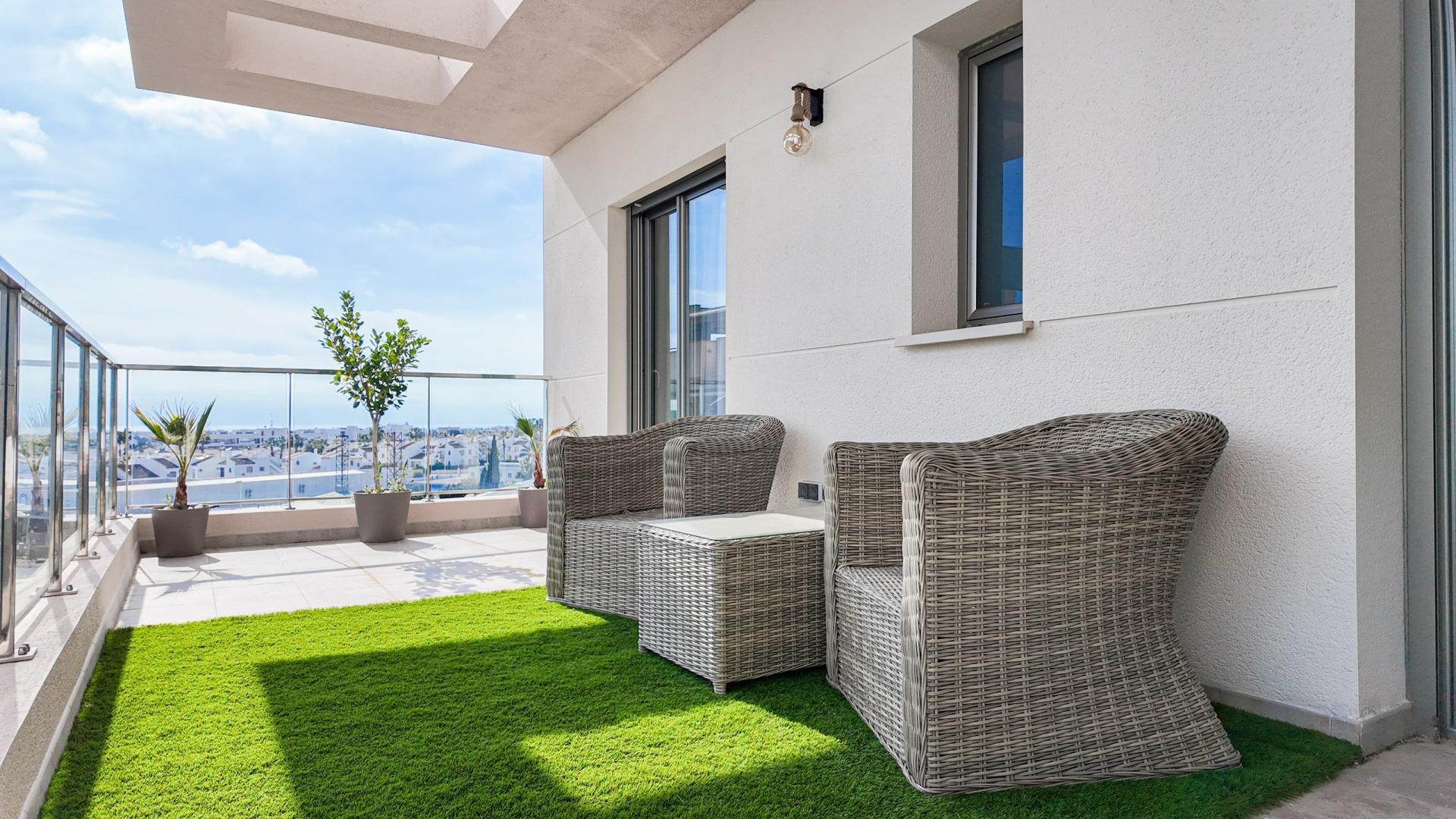 Ático dúplex con solarium privado y con vistas al mar en Los - foto 9