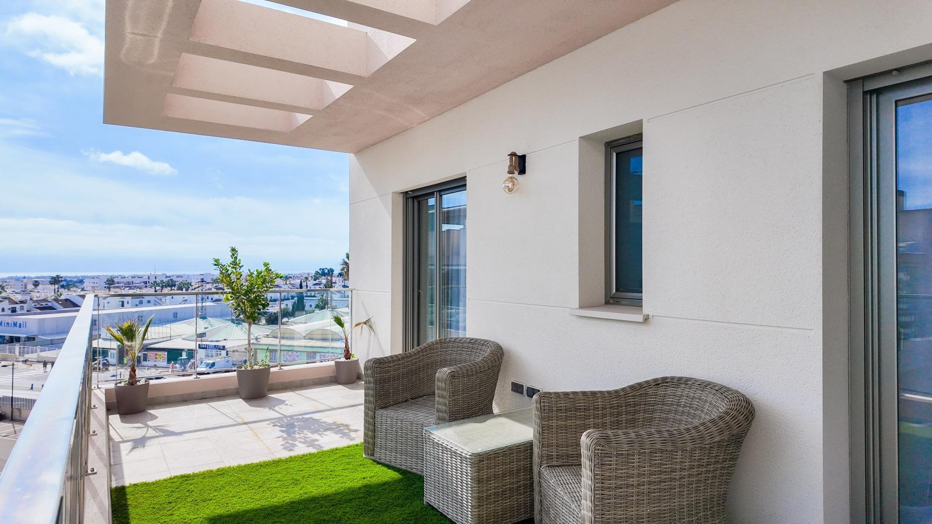 Ático dúplex con solarium privado y con vistas al mar en Los - foto 11