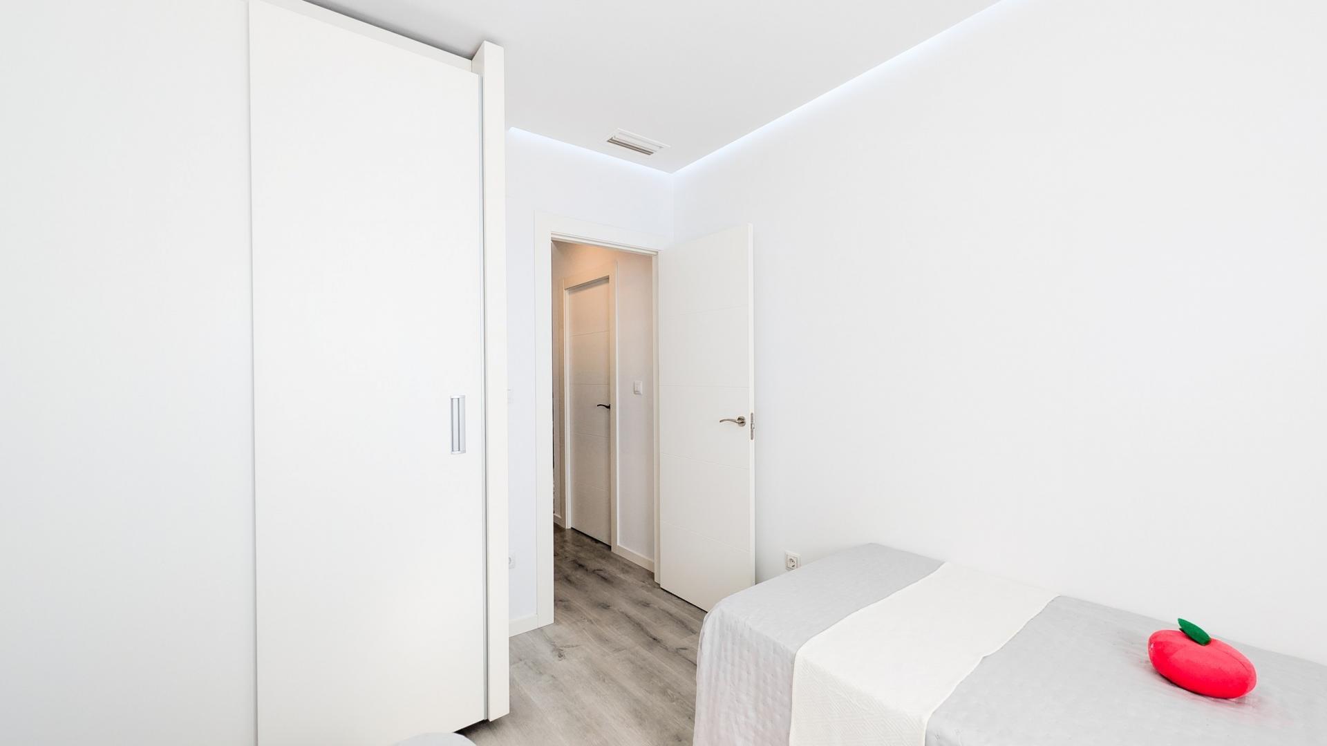 Ático dúplex con solarium privado y con vistas al mar en Los - foto 23