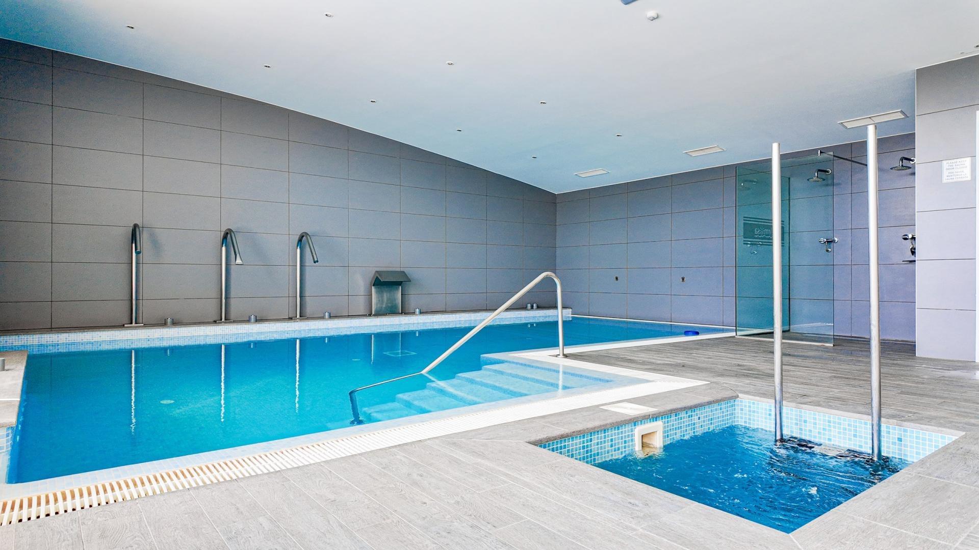 Ático dúplex con solarium privado y con vistas al mar en Los - foto 36