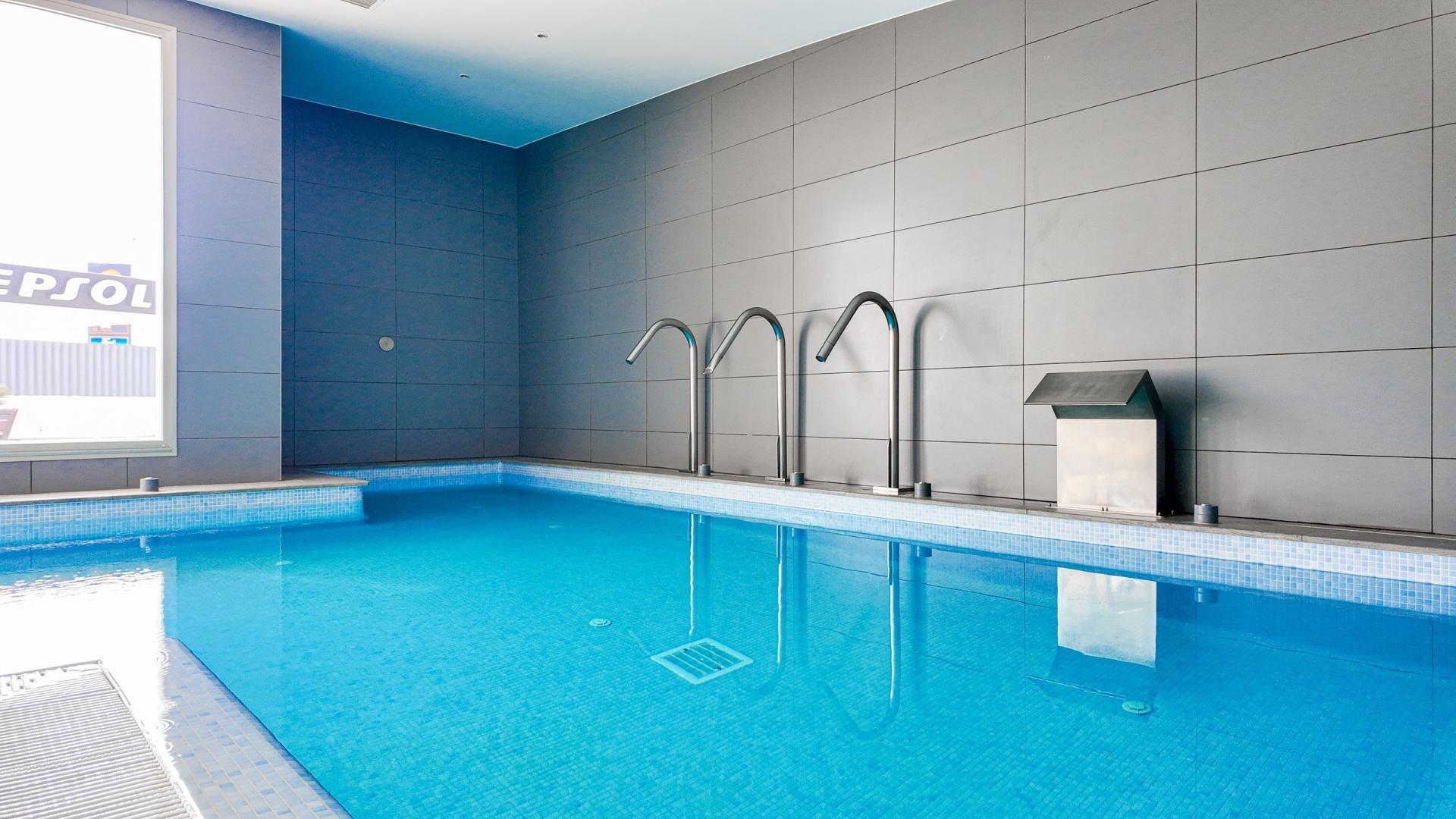 Ático dúplex con solarium privado y con vistas al mar en Los - foto 37