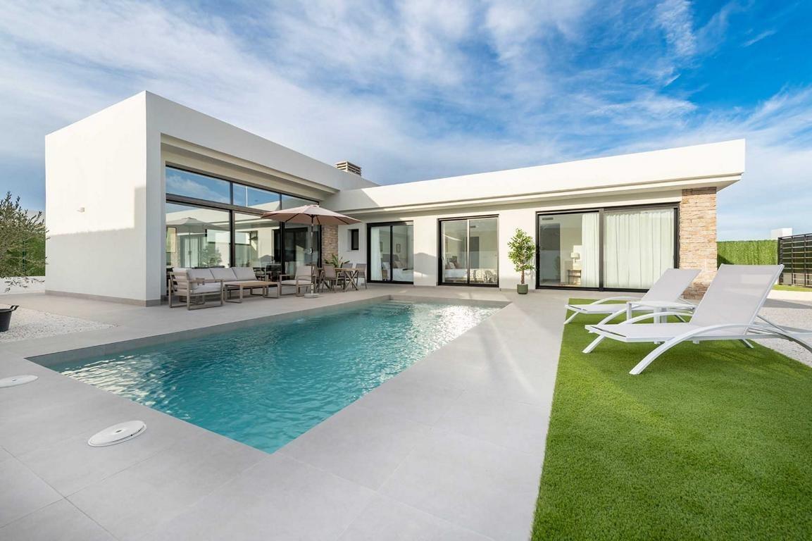 Modernas Villas de una sola planta con piscina privada – Calasparra, Murcia