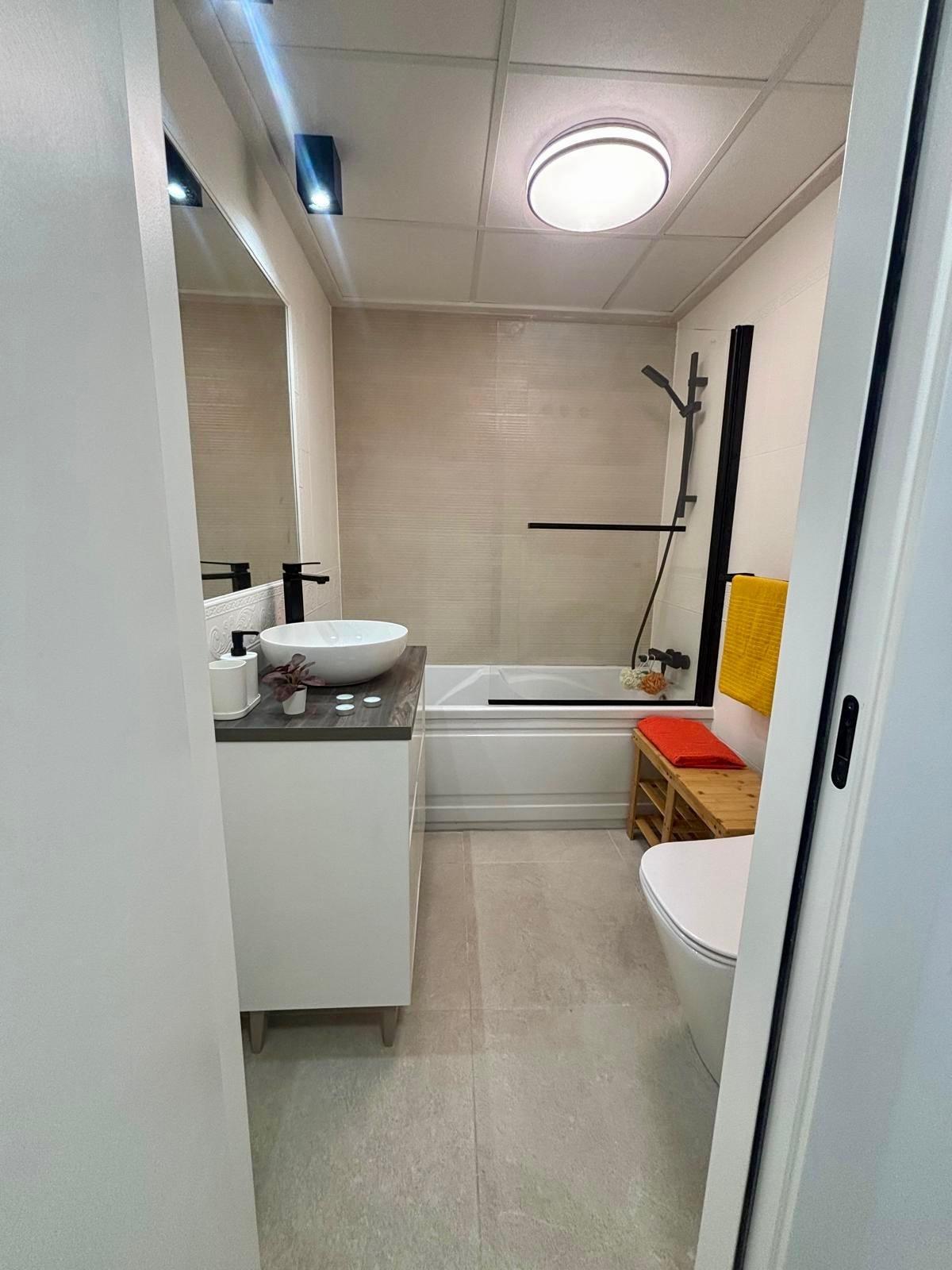 PISO REFORMADO EN LA ZENIA!! - foto 12