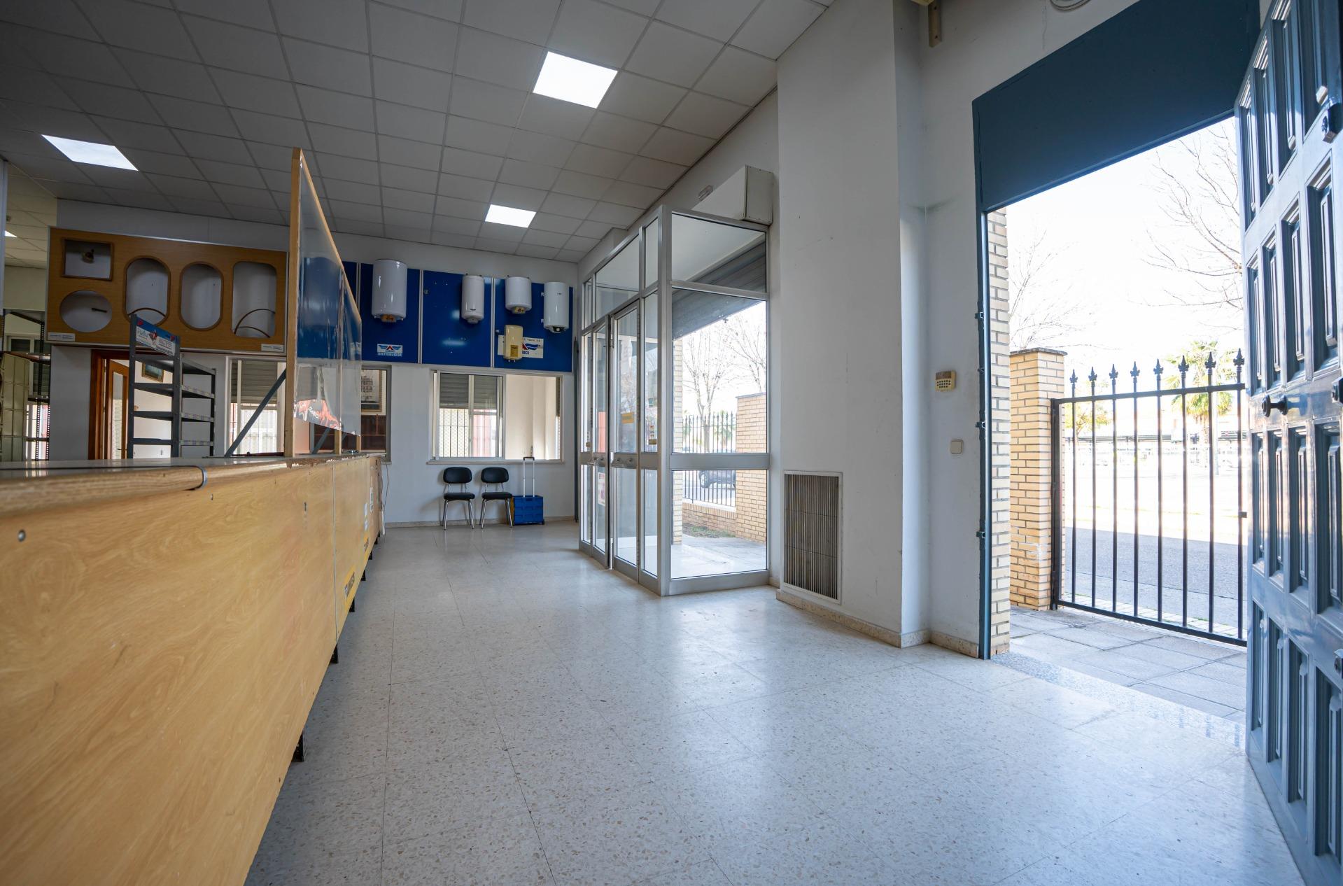 LOCAL COMERCIAL CON EXCELENTE ubicación EN ALCALA DEL RIO - foto 8