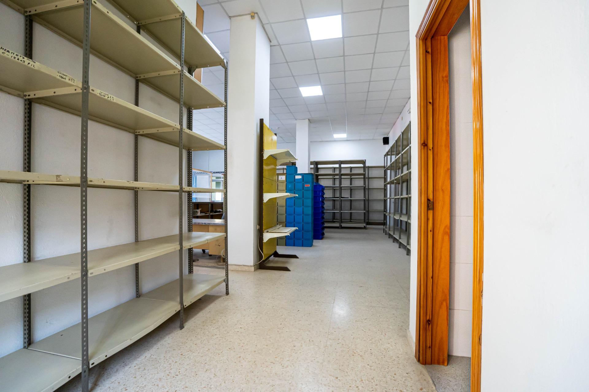 LOCAL COMERCIAL CON EXCELENTE ubicación EN ALCALA DEL RIO - foto 18