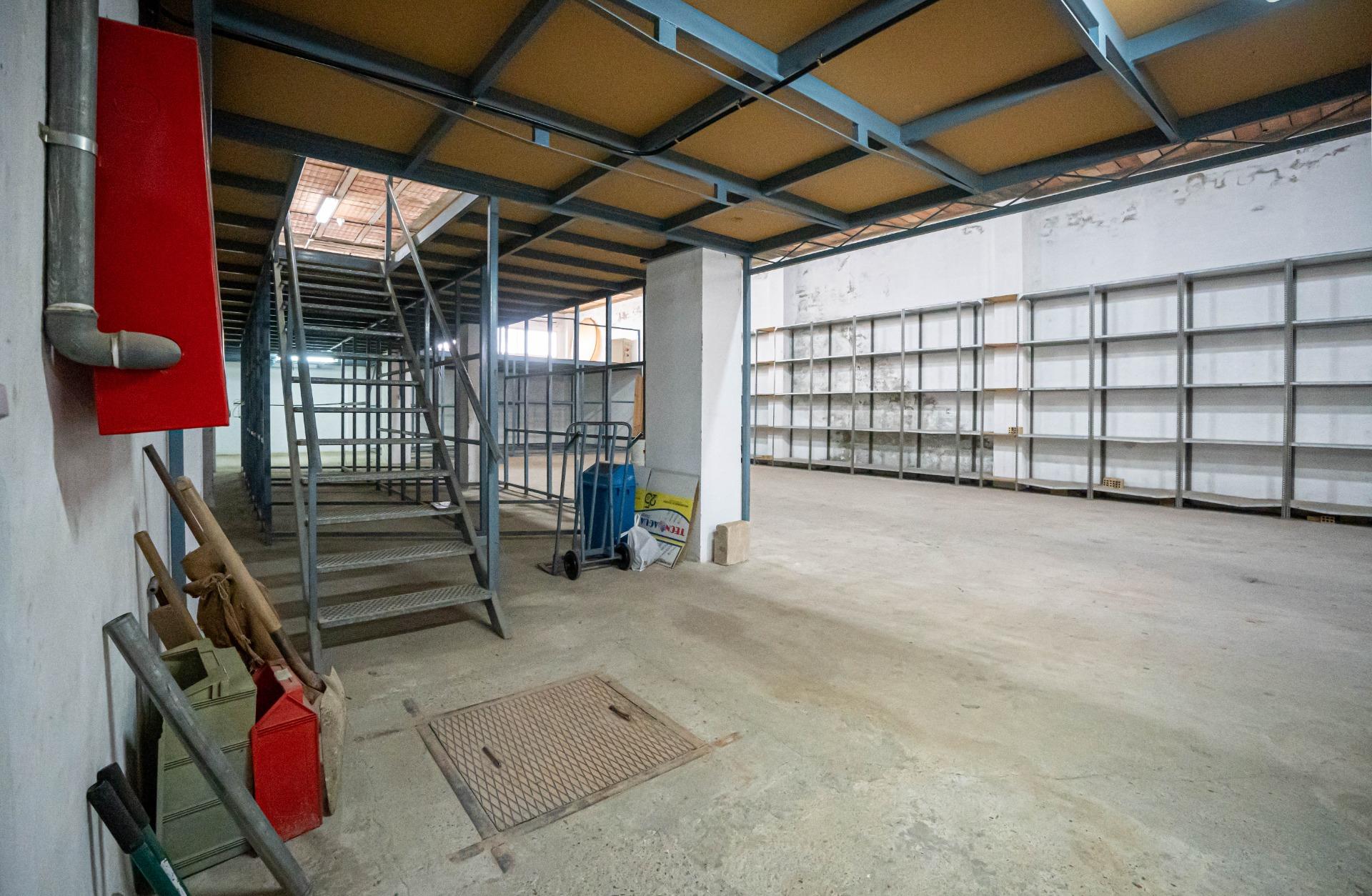 LOCAL COMERCIAL CON EXCELENTE ubicación EN ALCALA DEL RIO - foto 24