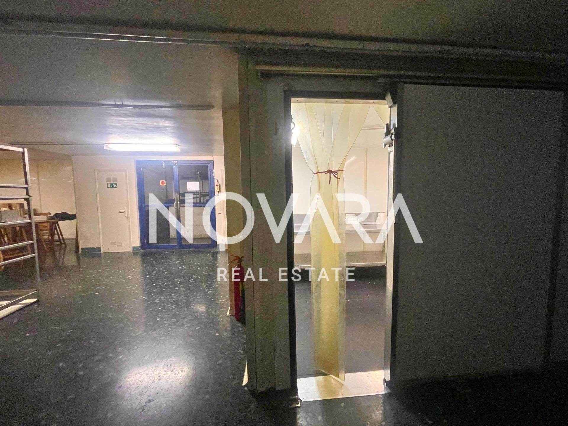 Oportunidad Única en Camp d’en Grassot: Local de 3 Niveles,  - foto 13