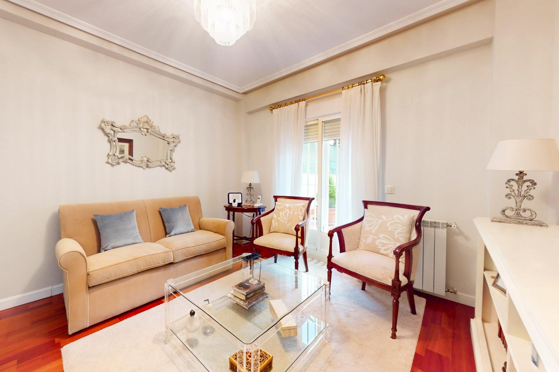 EXCLUSIVA VIVIENDA CON GRAN TERRAZA JUNTO A PRÍNCIPE DE VERG - foto 6