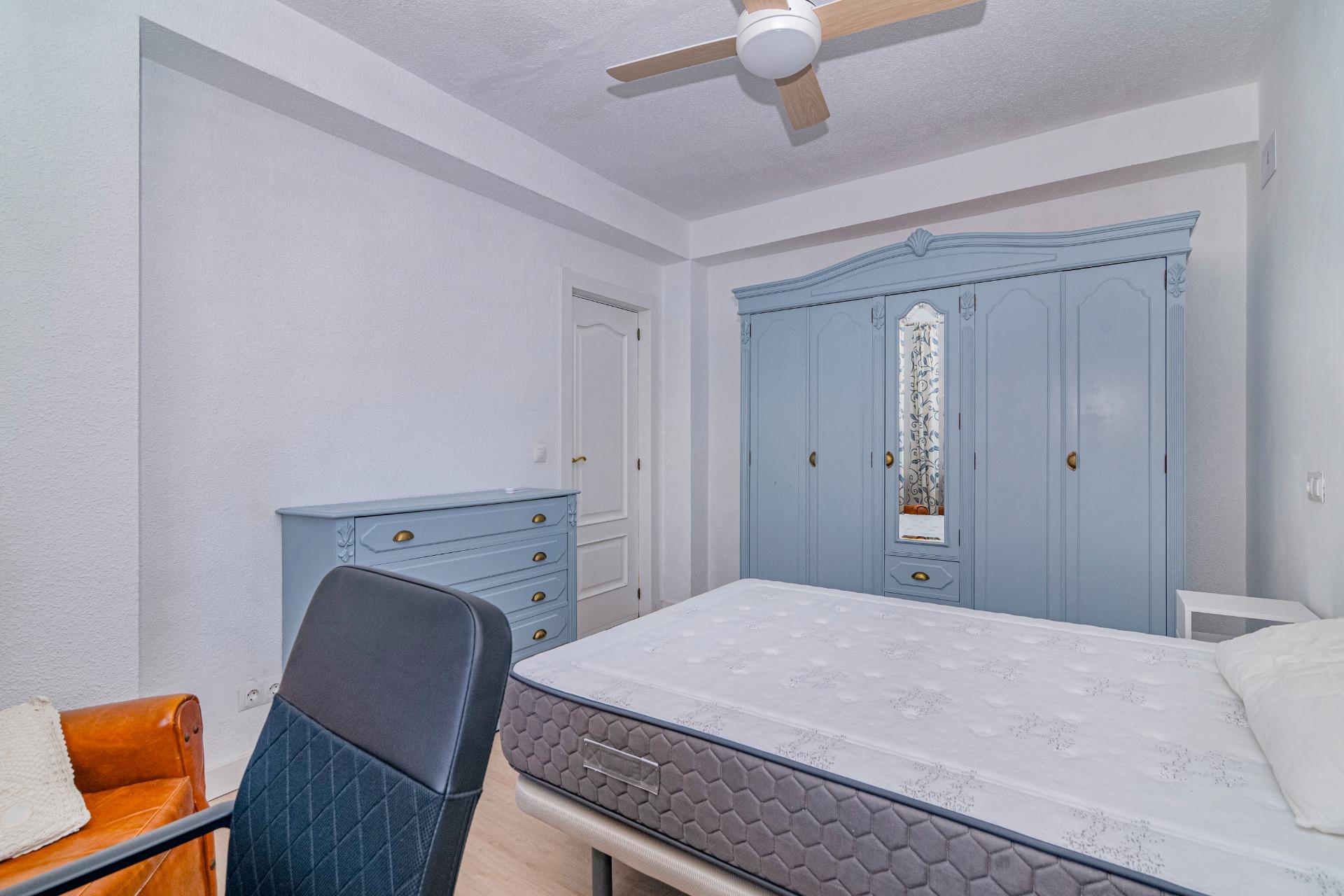 ALQUILER DE habitación SEMIREFORMADO CON MOBILIARIO NUEVO EN - foto 13