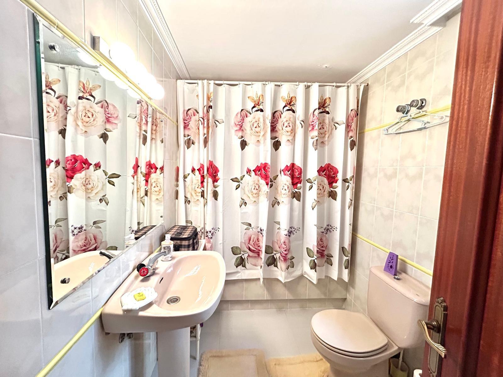 Se vende piso en zona de Gamarra - foto 9