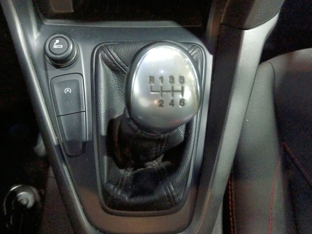 Ford Focus ST-Line - foto 12