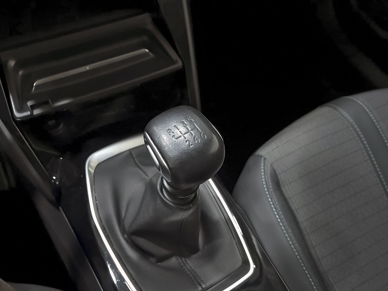 Peugeot 2008 Allure BlueHDI 81kW (110CV) - foto 27