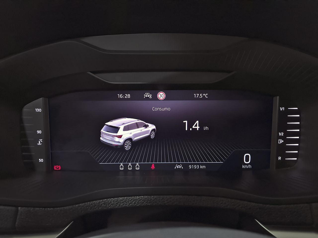 Skoda Karoq 1.5 TSI 110kW (150CV) ACT Selection - foto 11