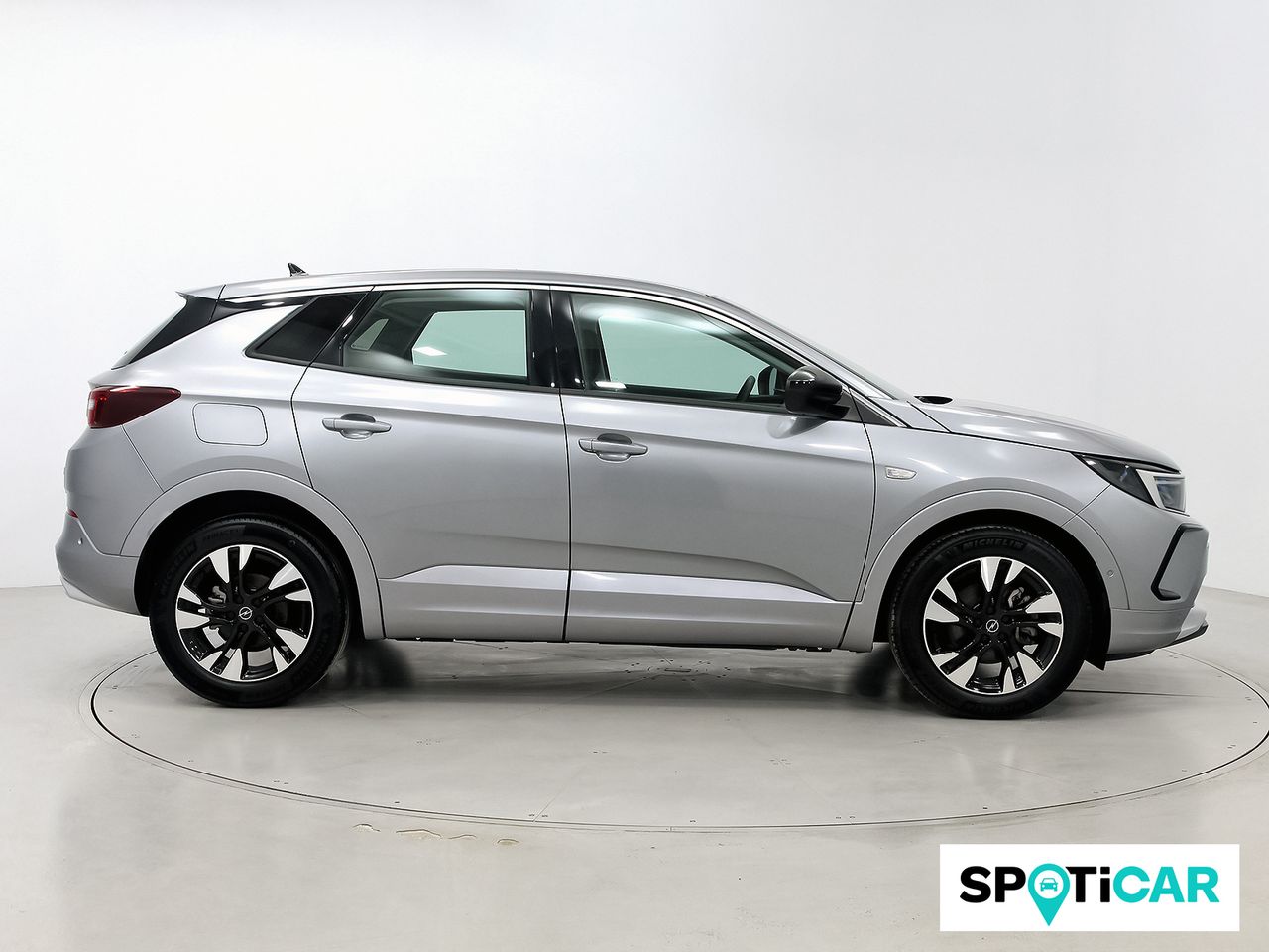 Opel Grandland 1.2 Turbo Design & Tech - foto 3