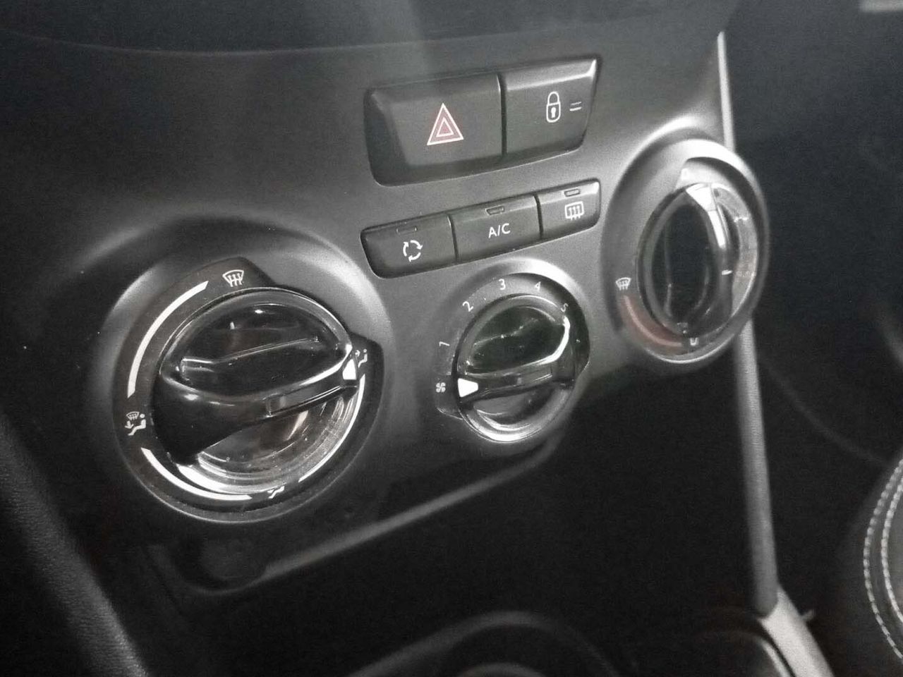 Peugeot 208 Style - foto 19