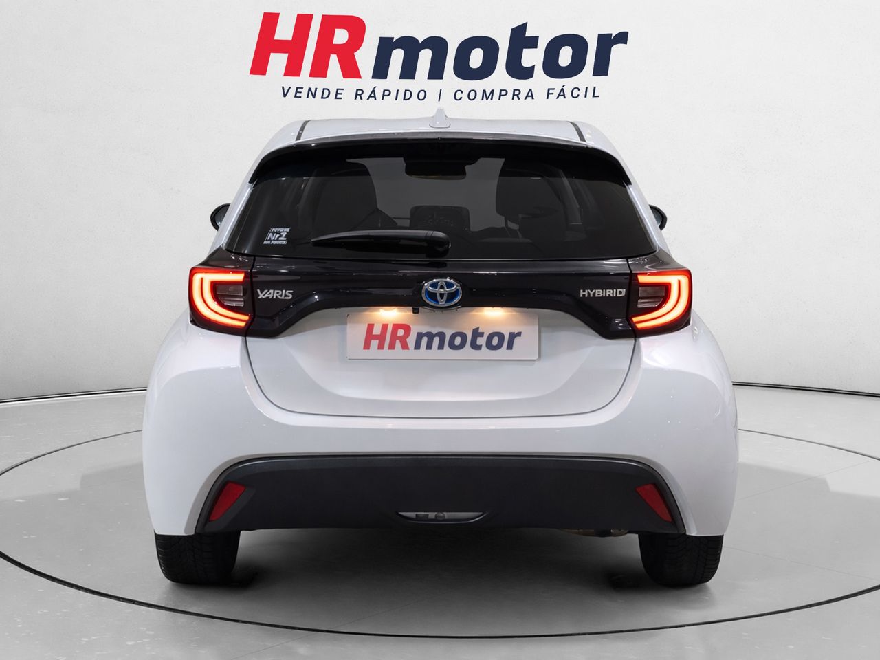 Toyota Yaris Active Plus - foto 3