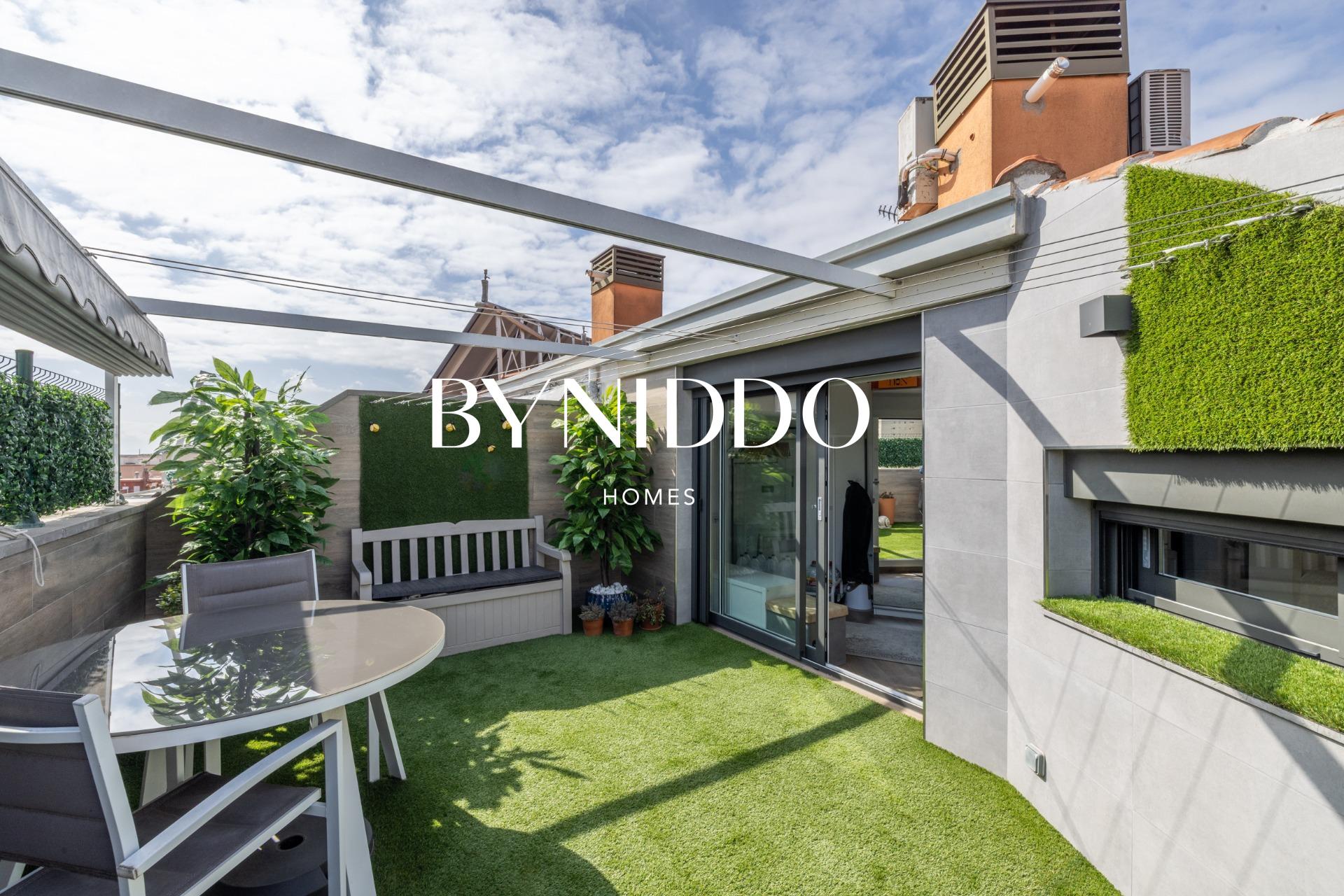 Espectacular dúplex reformado con terrazas y parking - foto 4