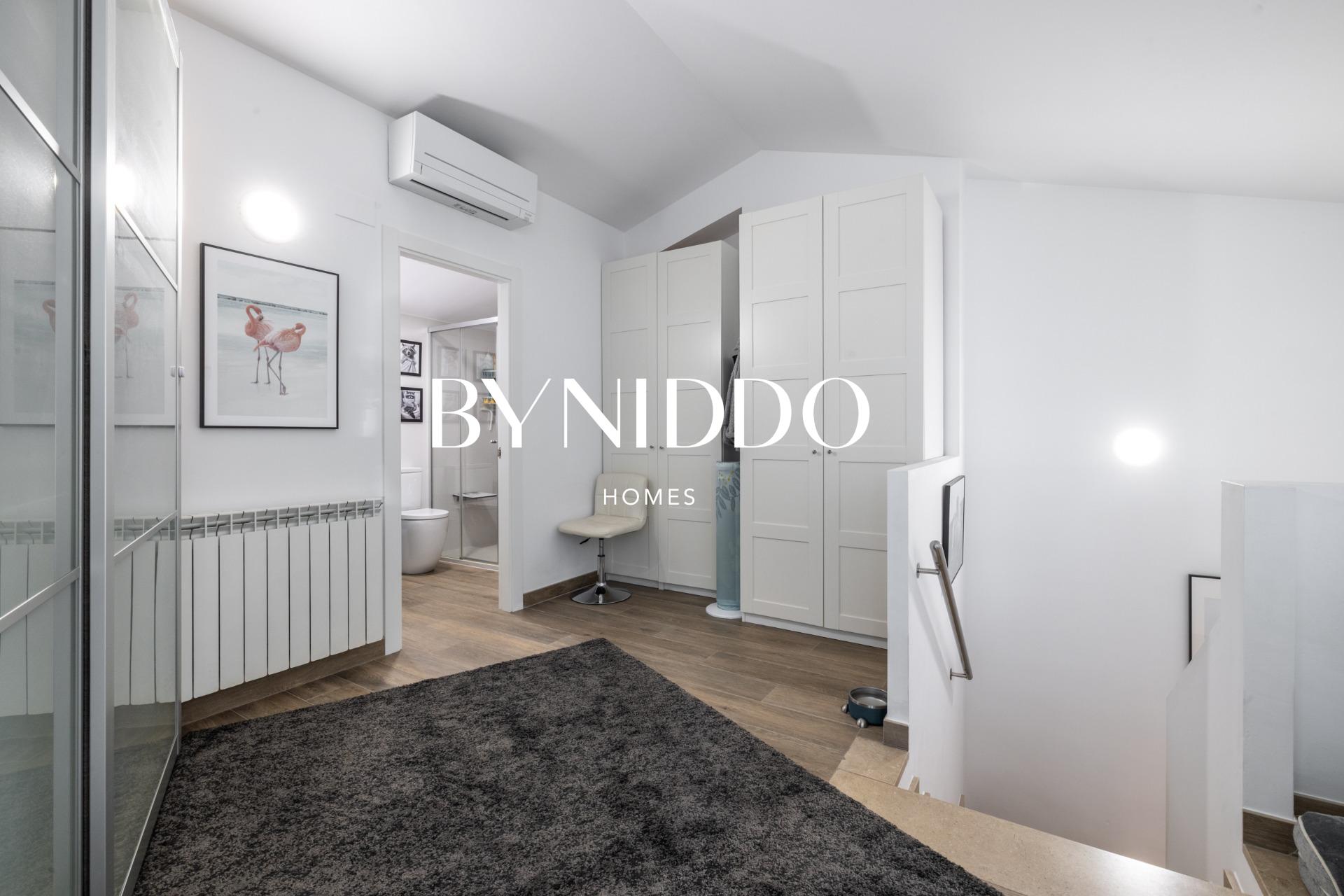 Espectacular dúplex reformado con terrazas y parking - foto 36