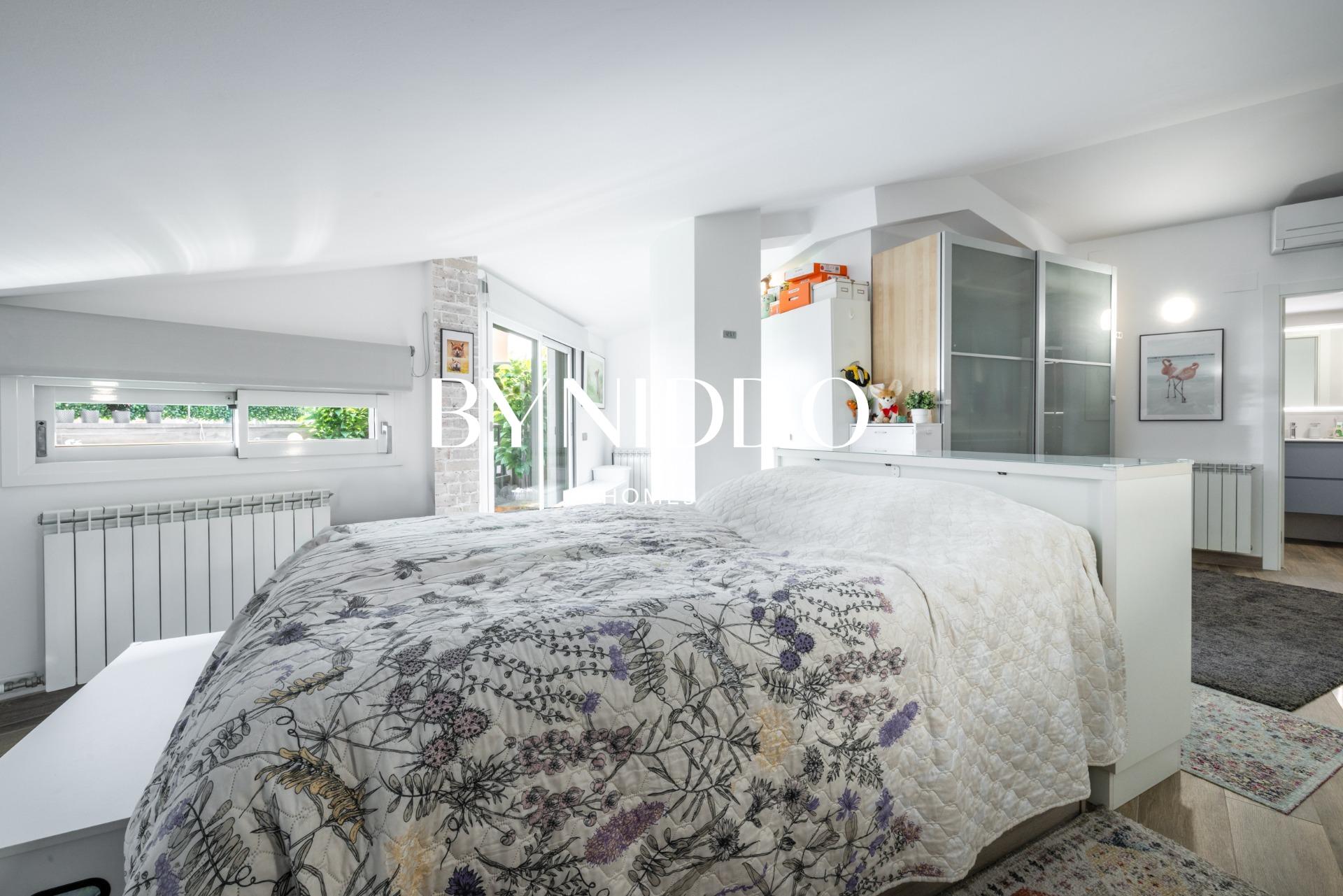 Espectacular dúplex reformado con terrazas y parking - foto 45