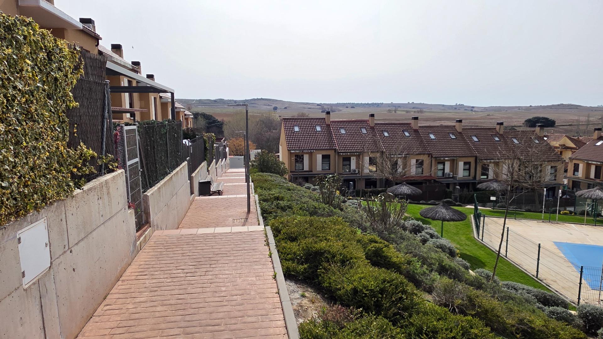 Chalet de lujo en Valdeolmos Alalpardo - foto 8