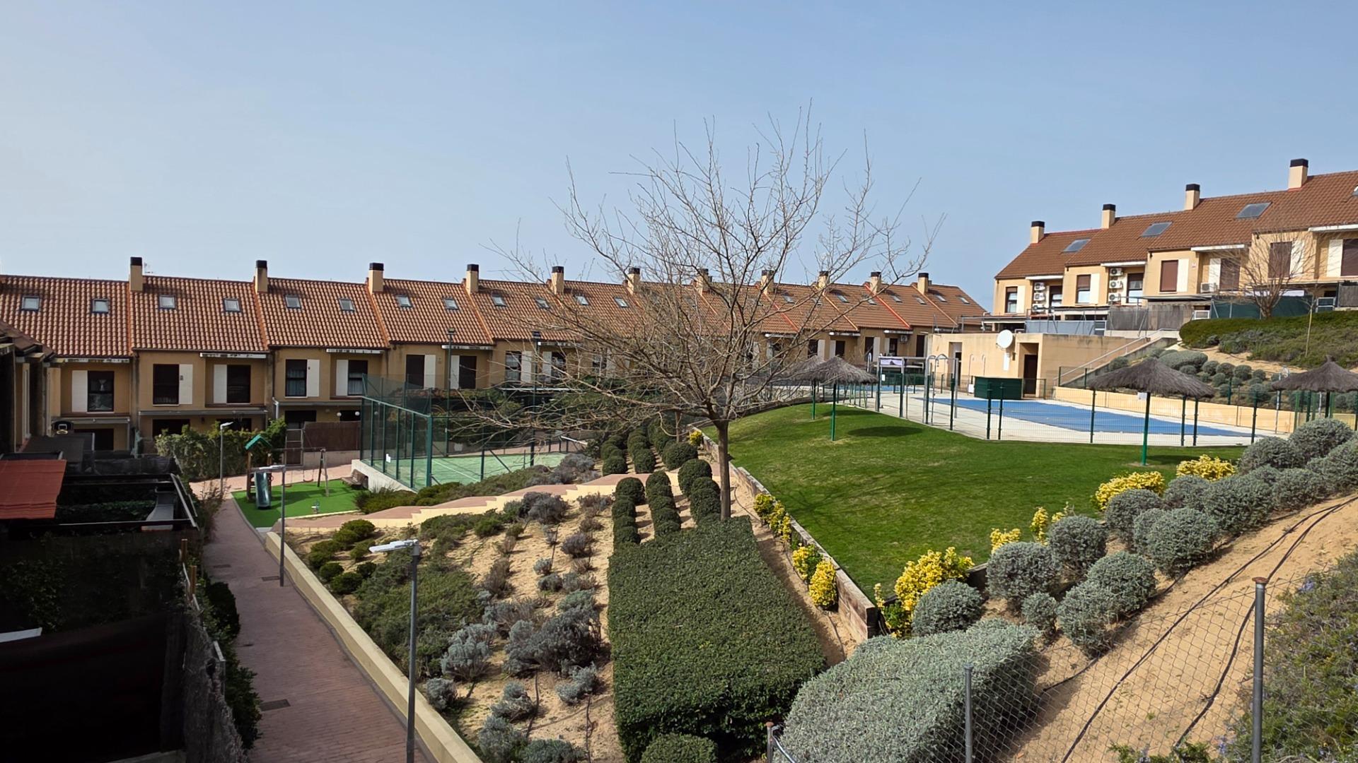 Chalet de lujo en Valdeolmos Alalpardo - foto 11