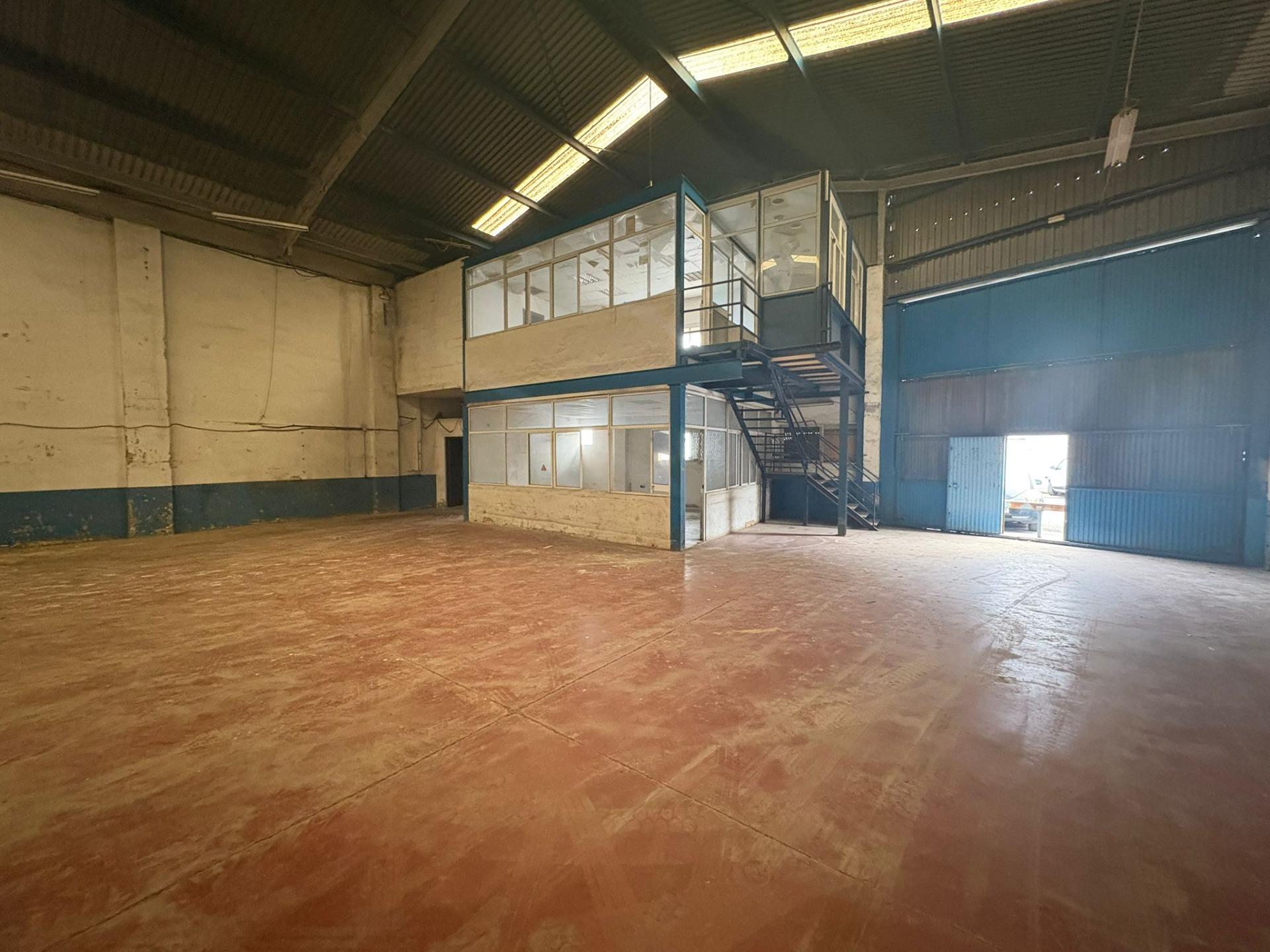 Nave industrial en venta – 500 m2 en Polígono Calonge - foto 6