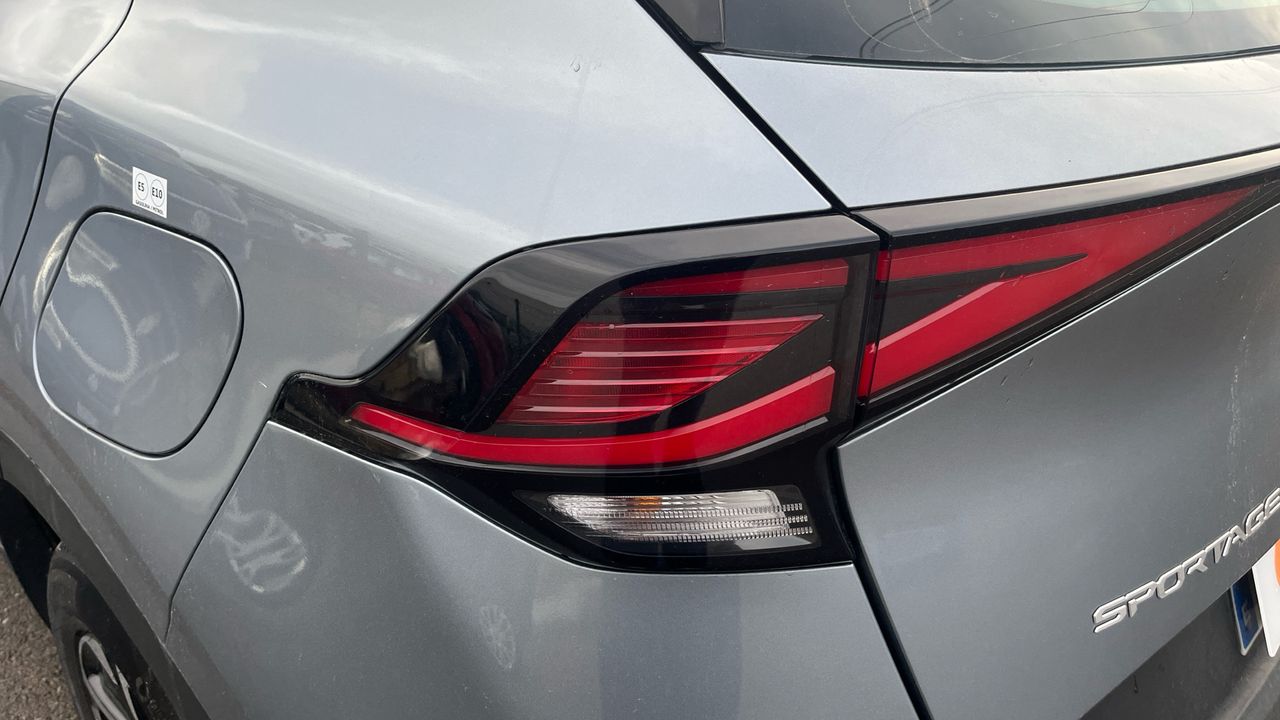 Kia Sportage 1.6 T-GDI HEV DRIVE AUTO 215 5P - foto 19