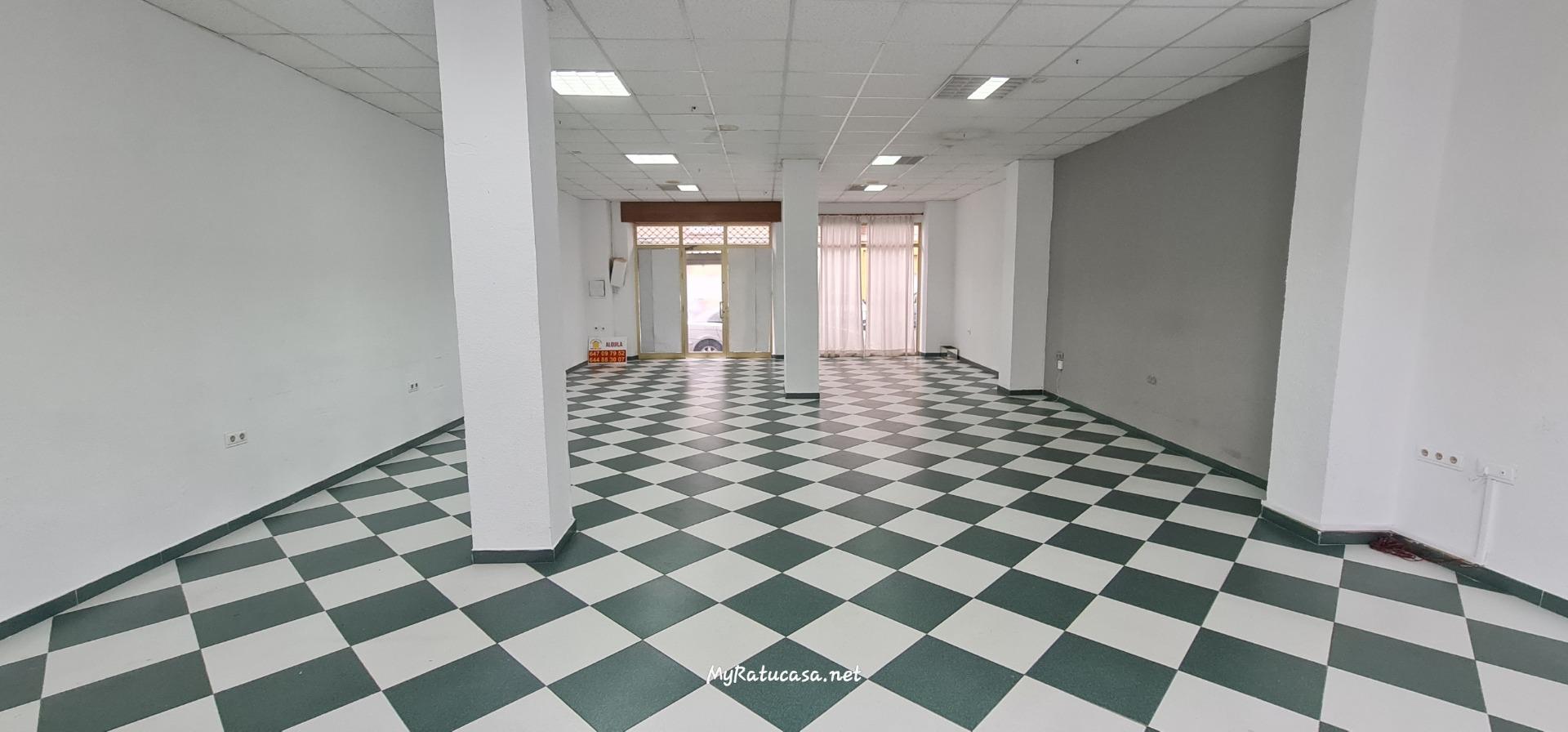 Local en Avenida Cádiz, Zaidín. - foto 3