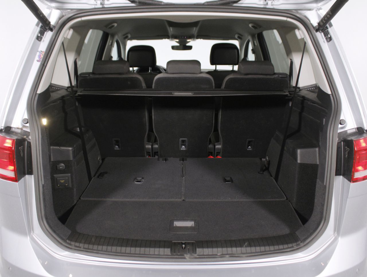 Volkswagen Touran 1.5 TSI 110KW DSG LIFE 5P 7 Plazas - foto 7