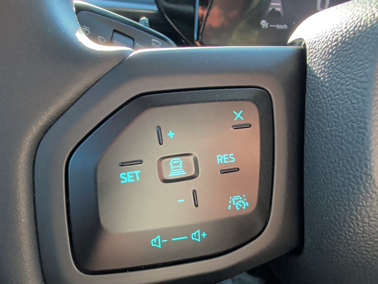 Ford Explorer eléctrico CX740S Select R. Extendido RWD 77kWh - foto 15