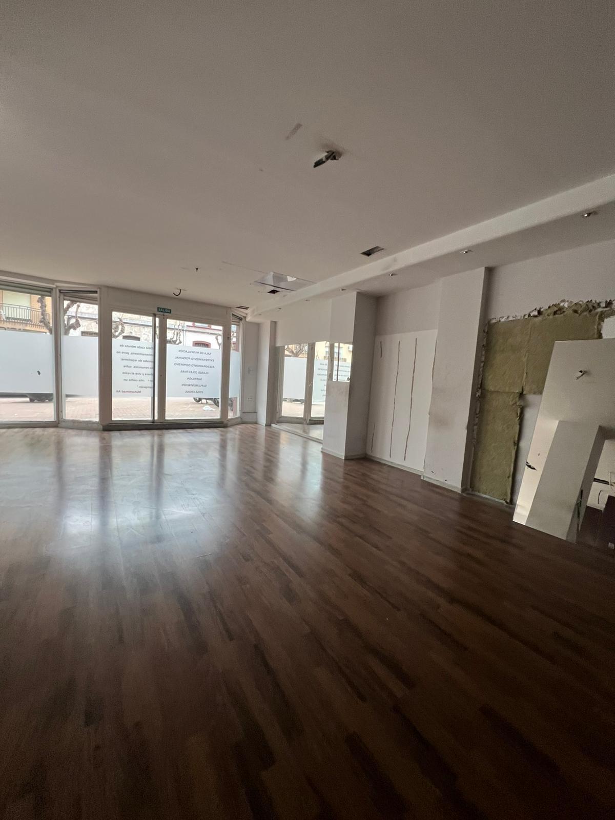 MAGNIFICO LOCAL EN LA ALBERCA - foto 13