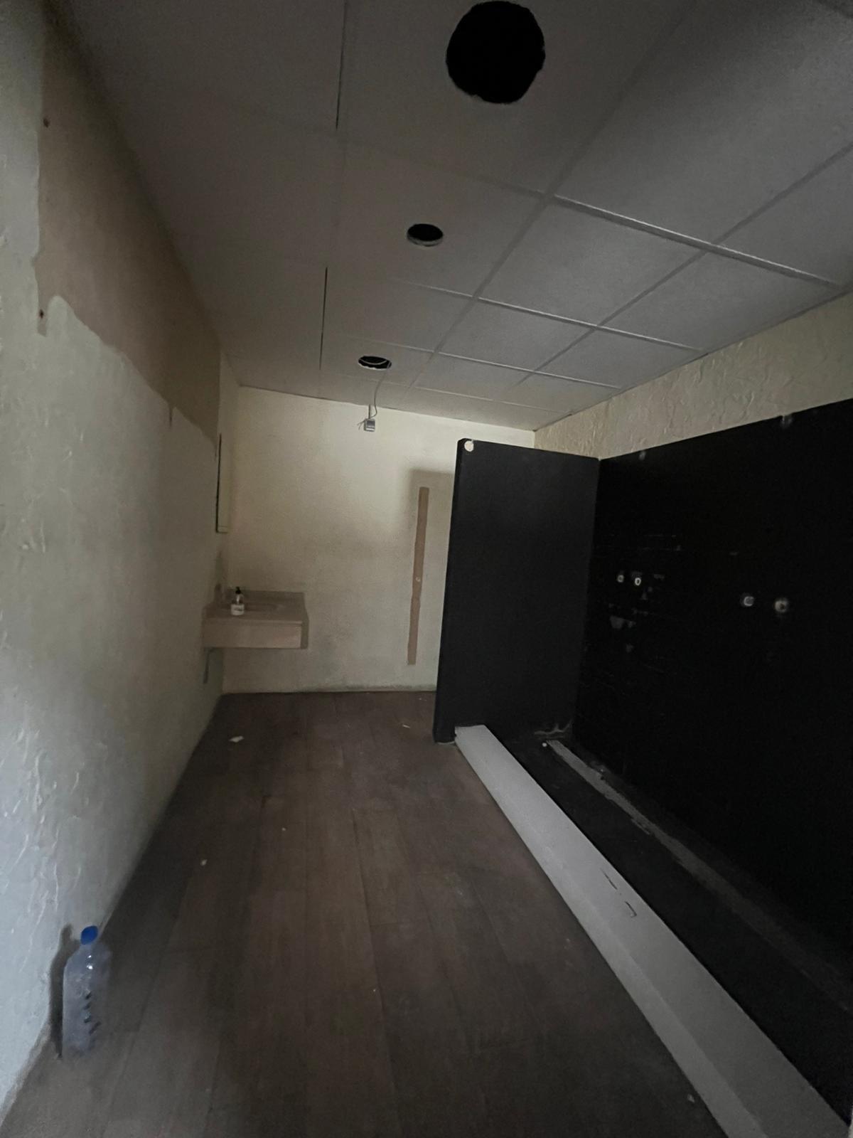 MAGNIFICO LOCAL EN LA ALBERCA - foto 23