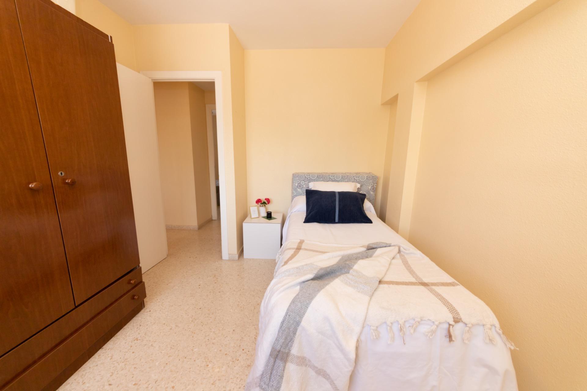 ADOSADO V.P.O. EN BULEVAR, MAIRENA DEL ALJARAFE - foto 42