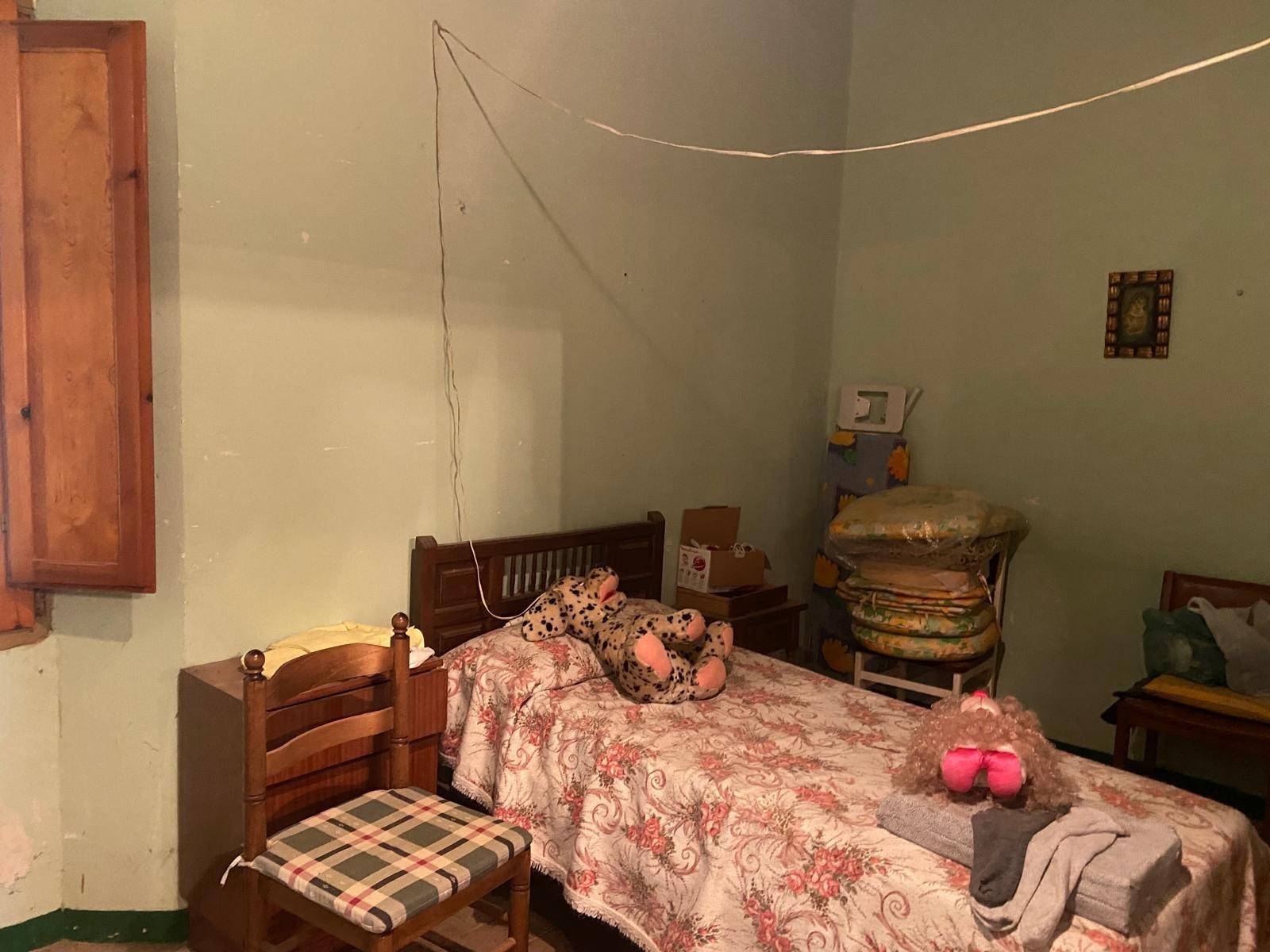 Descubre el Potencial de esta Gran Casa Familiar en Pontós - foto 38