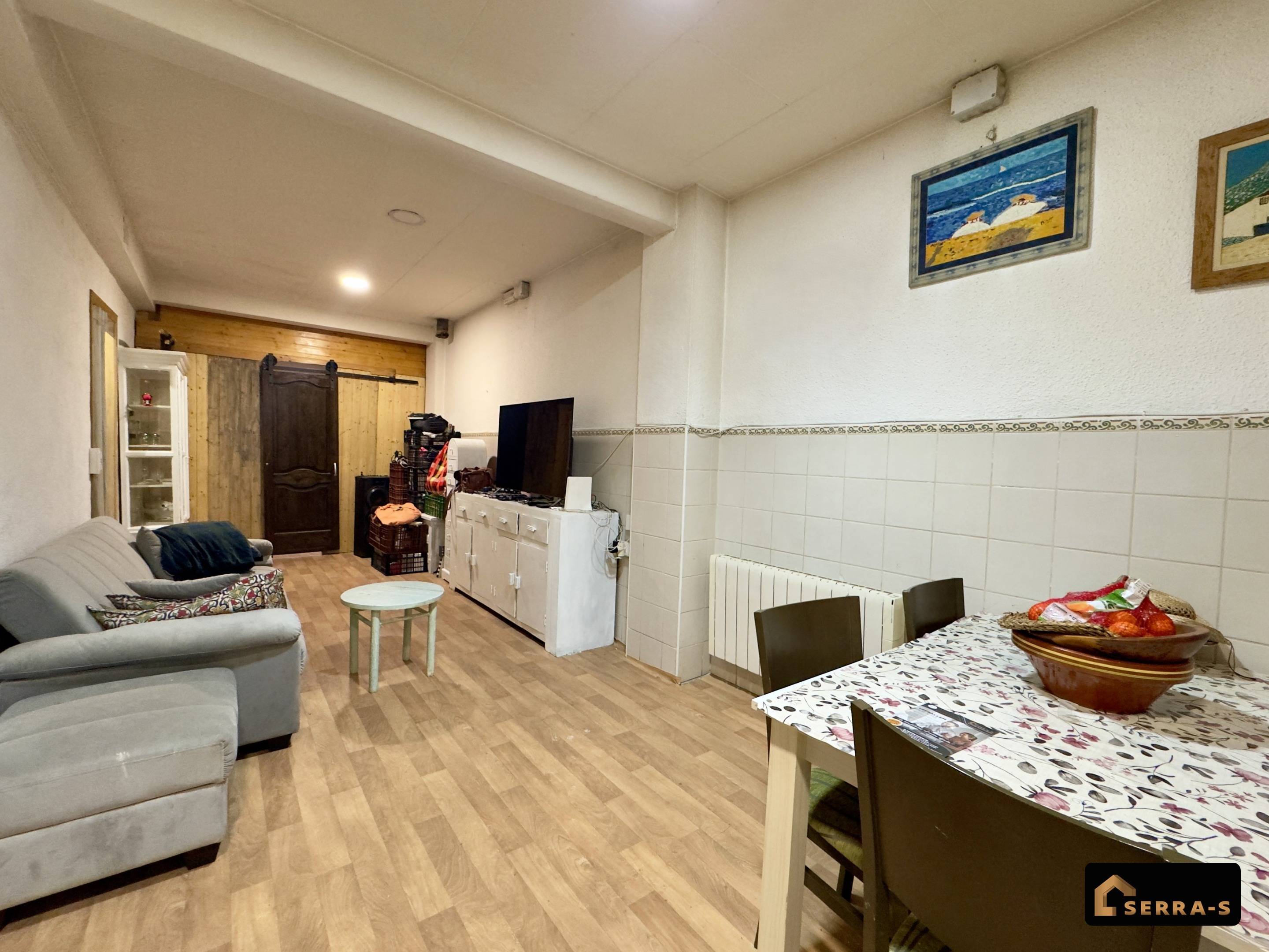 Planta baja con patio, garaje y gran potencial en Malgrat de