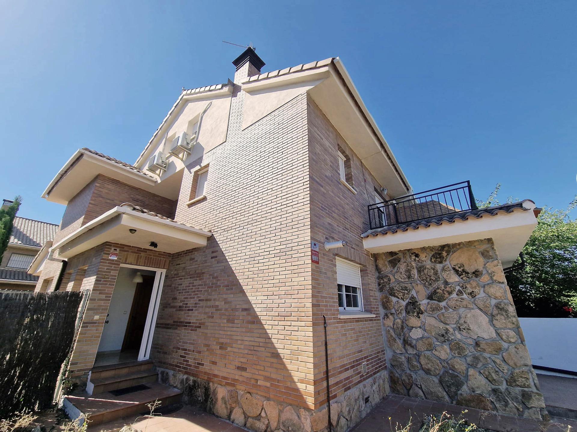 CHALET PAREADO EN ALQUILER PARA GRUPO DE ESTUDIANTES EN VILL