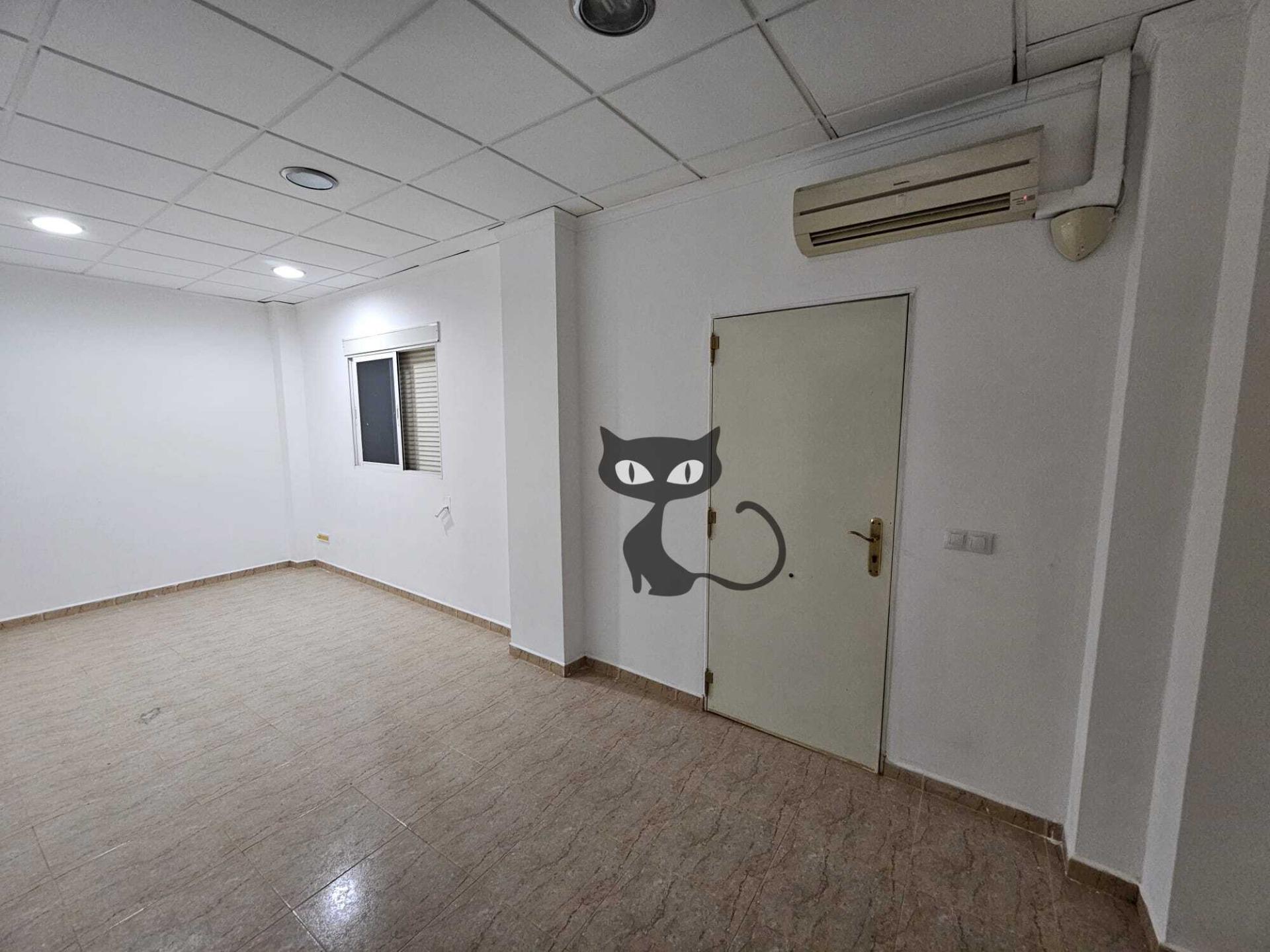 Maravilloso Local Comercial a Estrenar en Av. Principal de M - foto 2