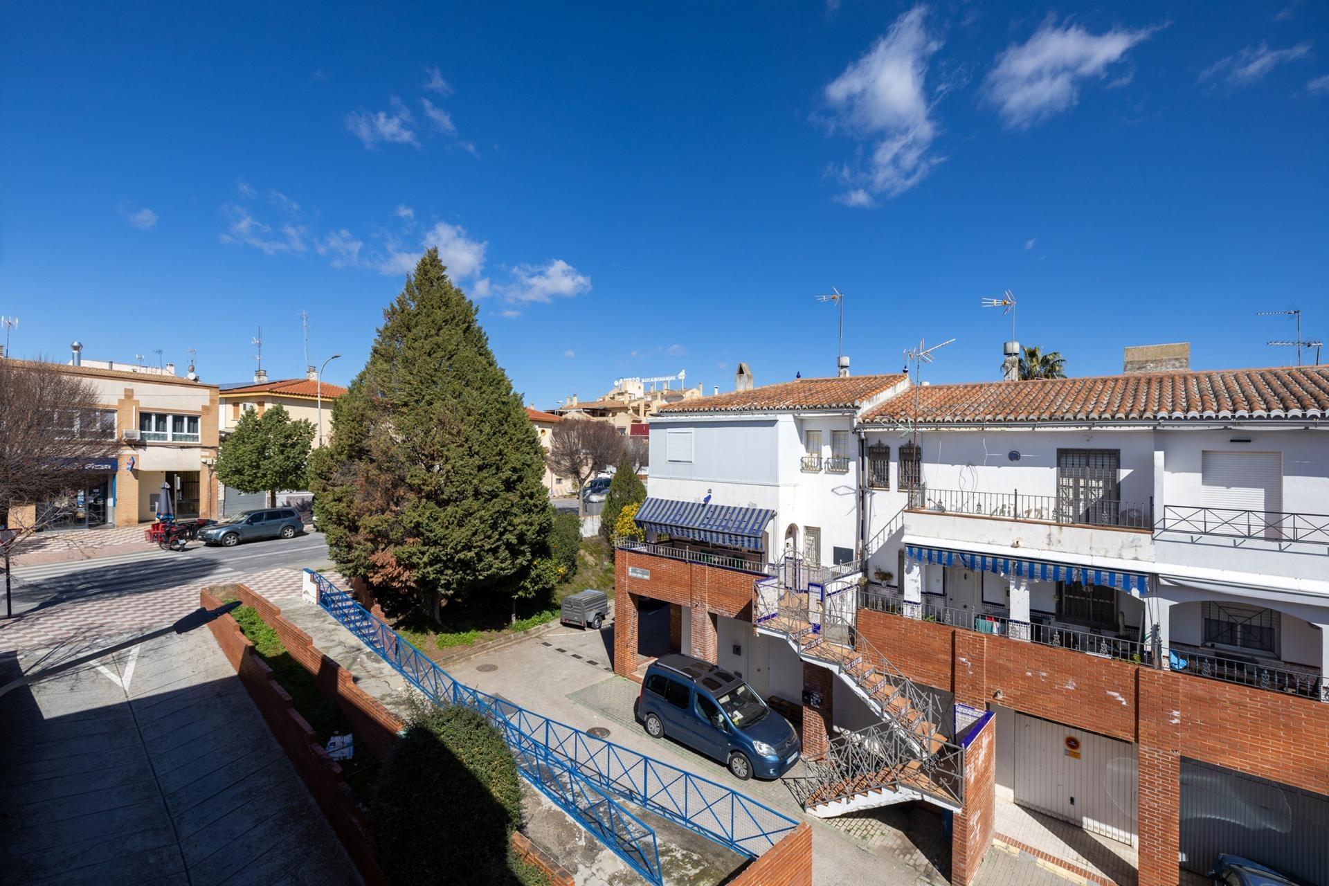 MAGNIFICO PISO EN ALBOLOTE - foto 33