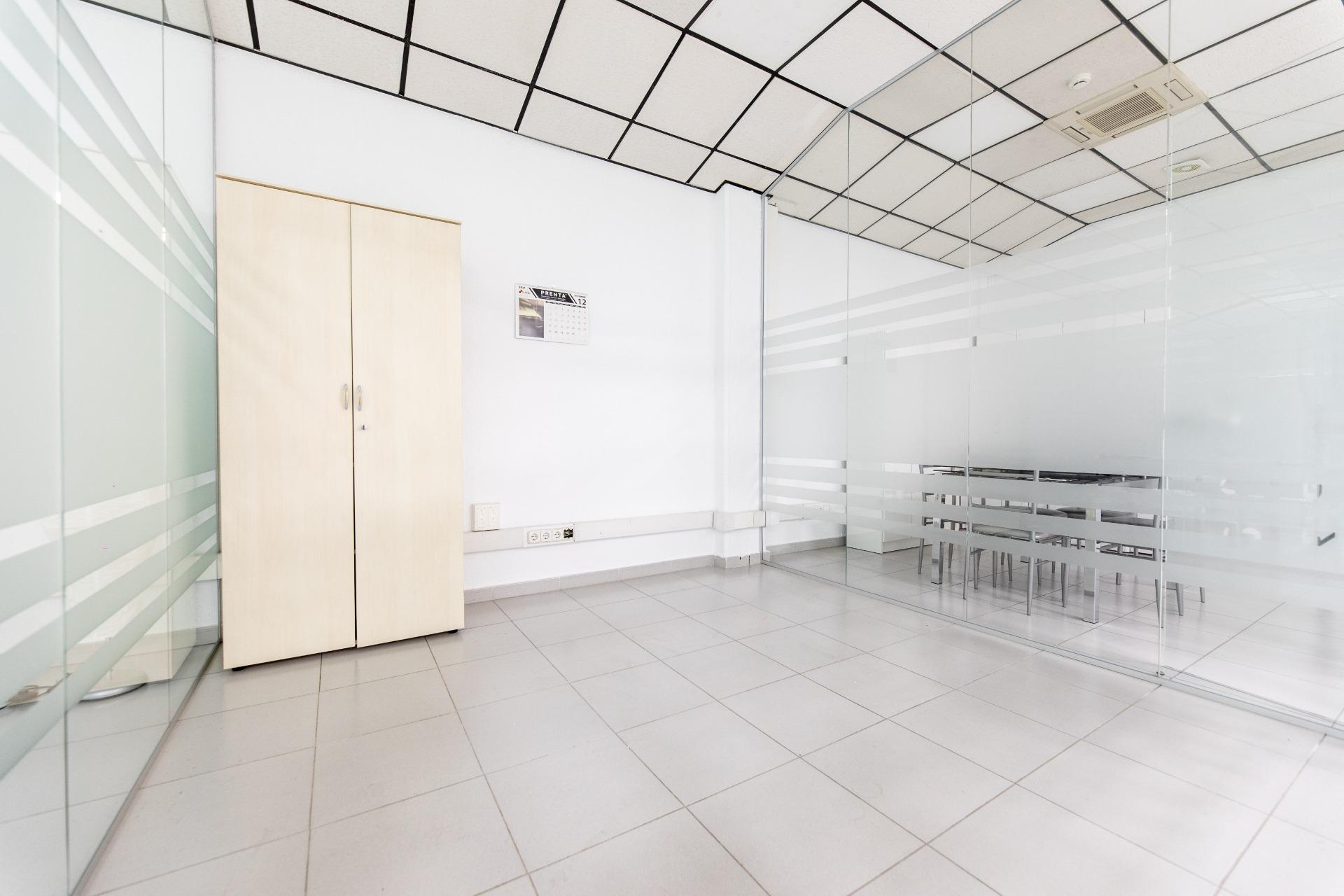 Se vende nave de oficinas alquilada, en rentabilidad - foto 14