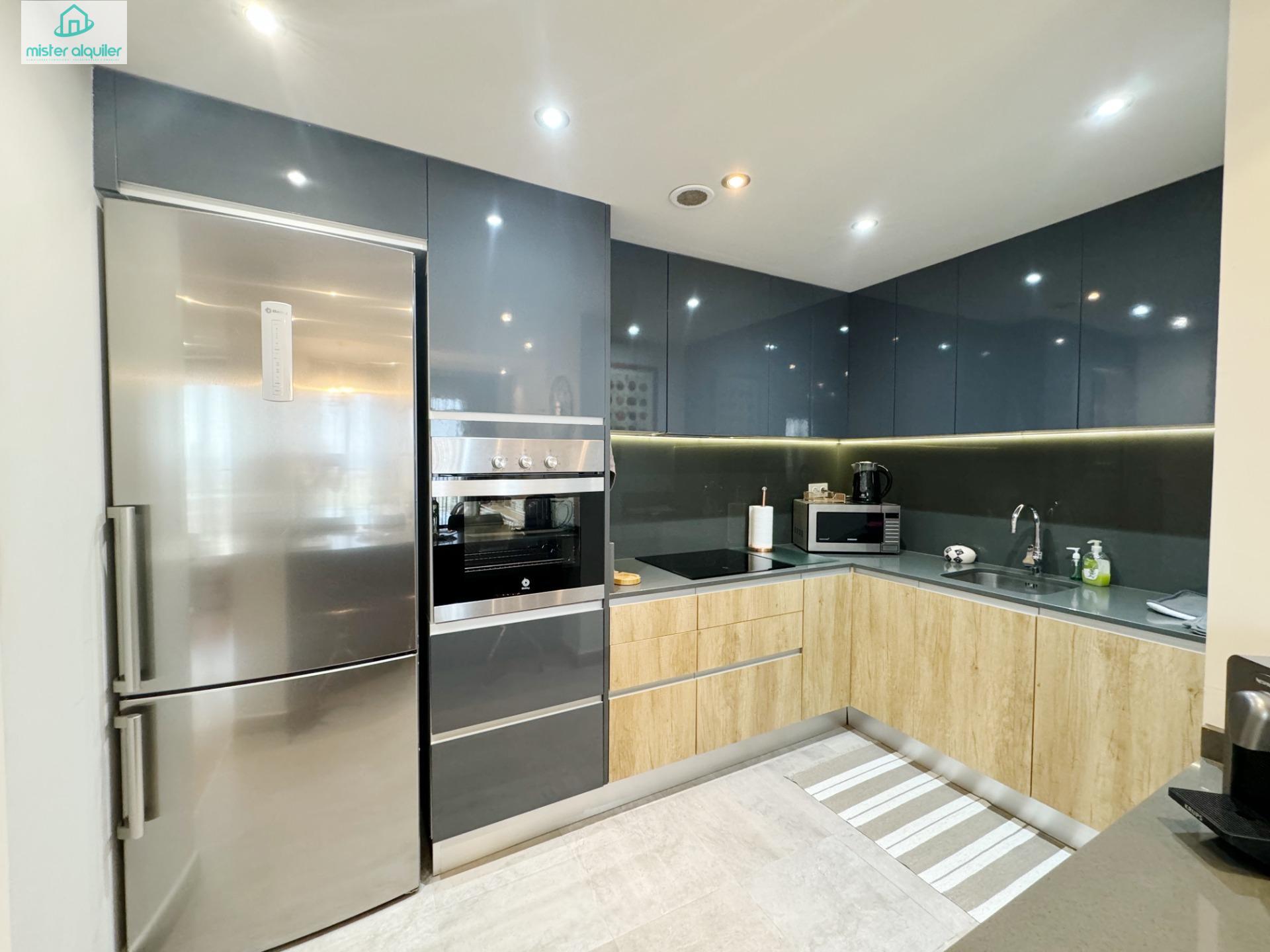 ESPECTACULAR ÁTICO EN ALQUILER EN EL RESIDENCIAL ABEDULES –  - foto 11