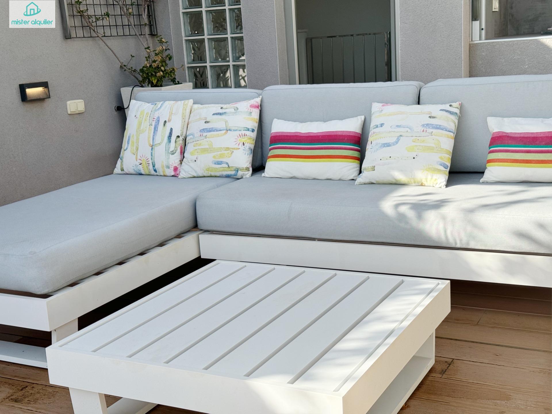 ESPECTACULAR ÁTICO EN ALQUILER EN EL RESIDENCIAL ABEDULES –  - foto 23