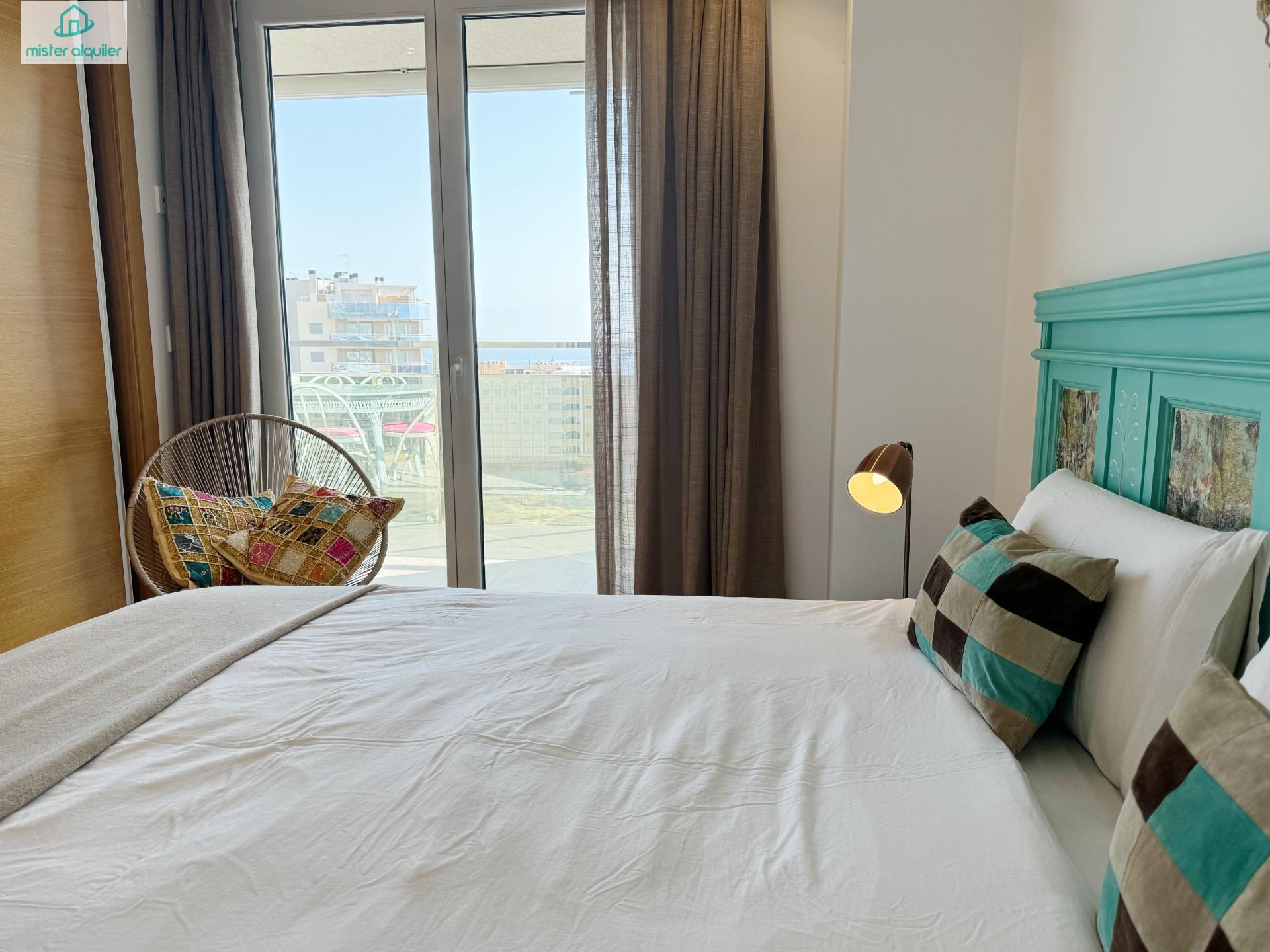 ESPECTACULAR ÁTICO EN ALQUILER EN EL RESIDENCIAL ABEDULES –  - foto 41