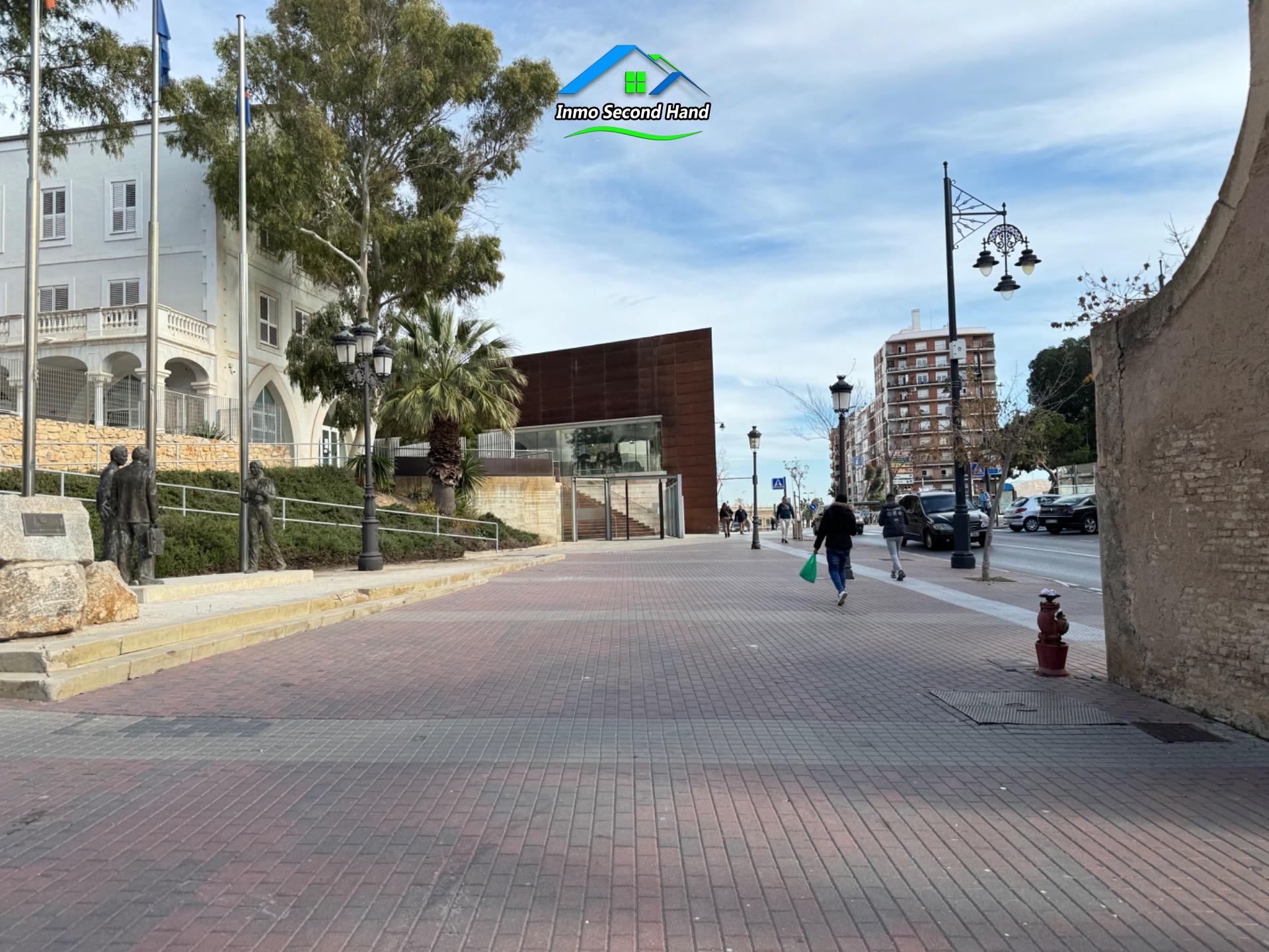 LOCAL COMERCIAL EN CASCO HISTÓRICO - foto 36