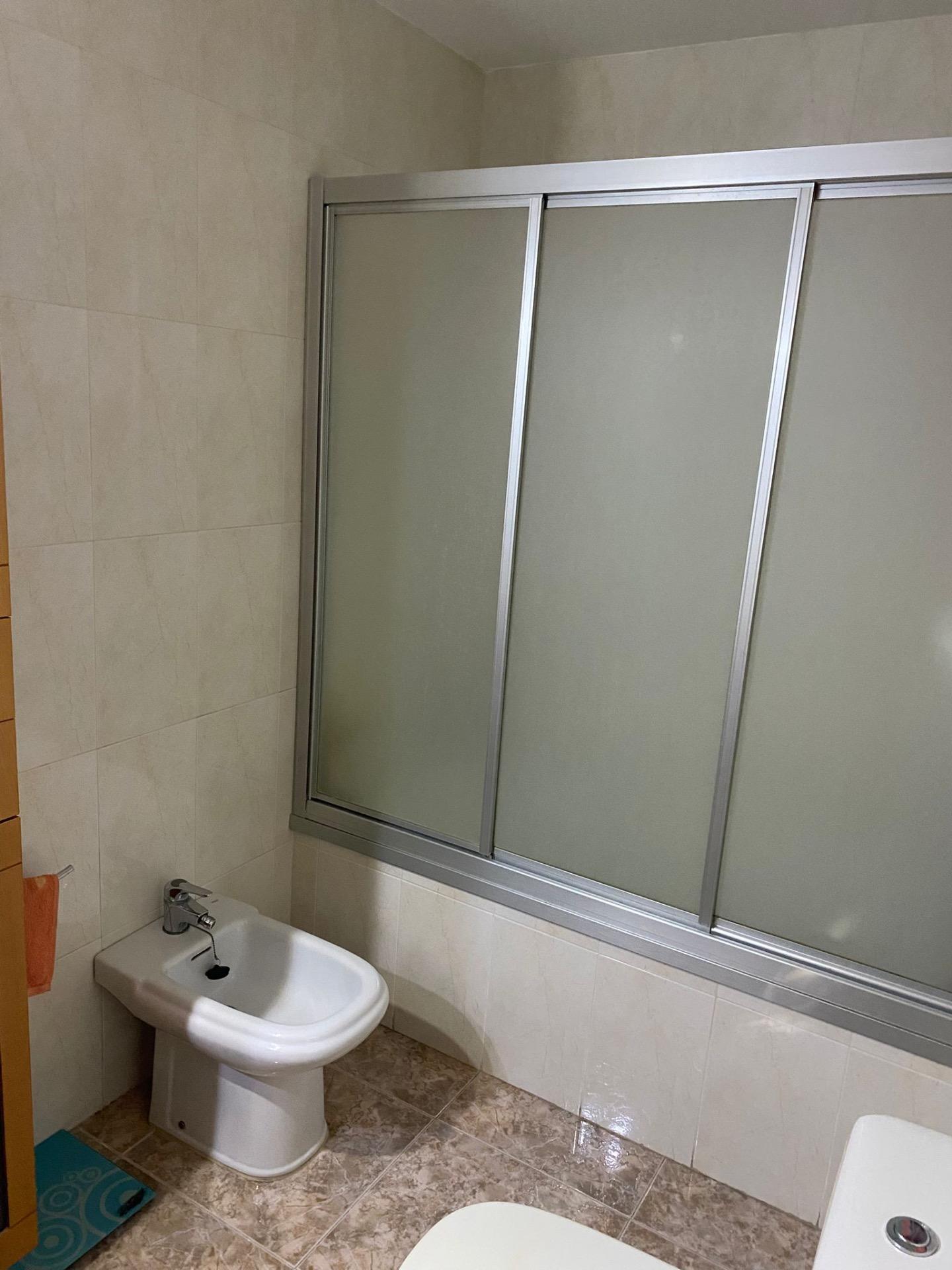 Piso con plaza y trastero - foto 22