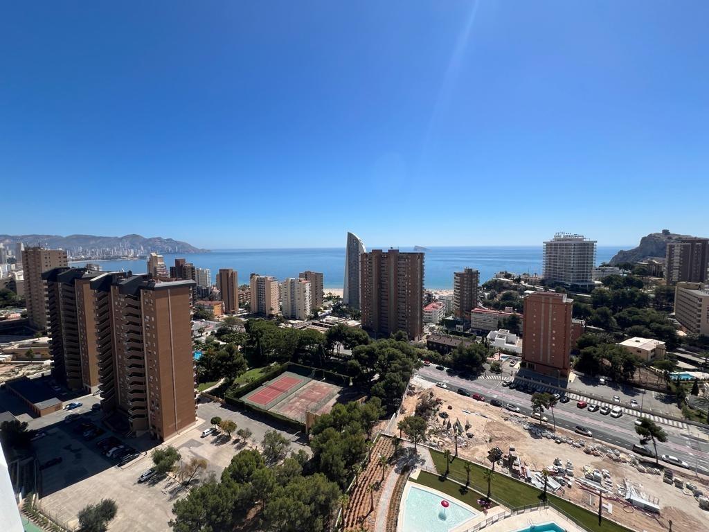 SE VENDE PRECIOSO APARTAMENTO CON VISTAS AL MAR EN PONIENTE - foto 27