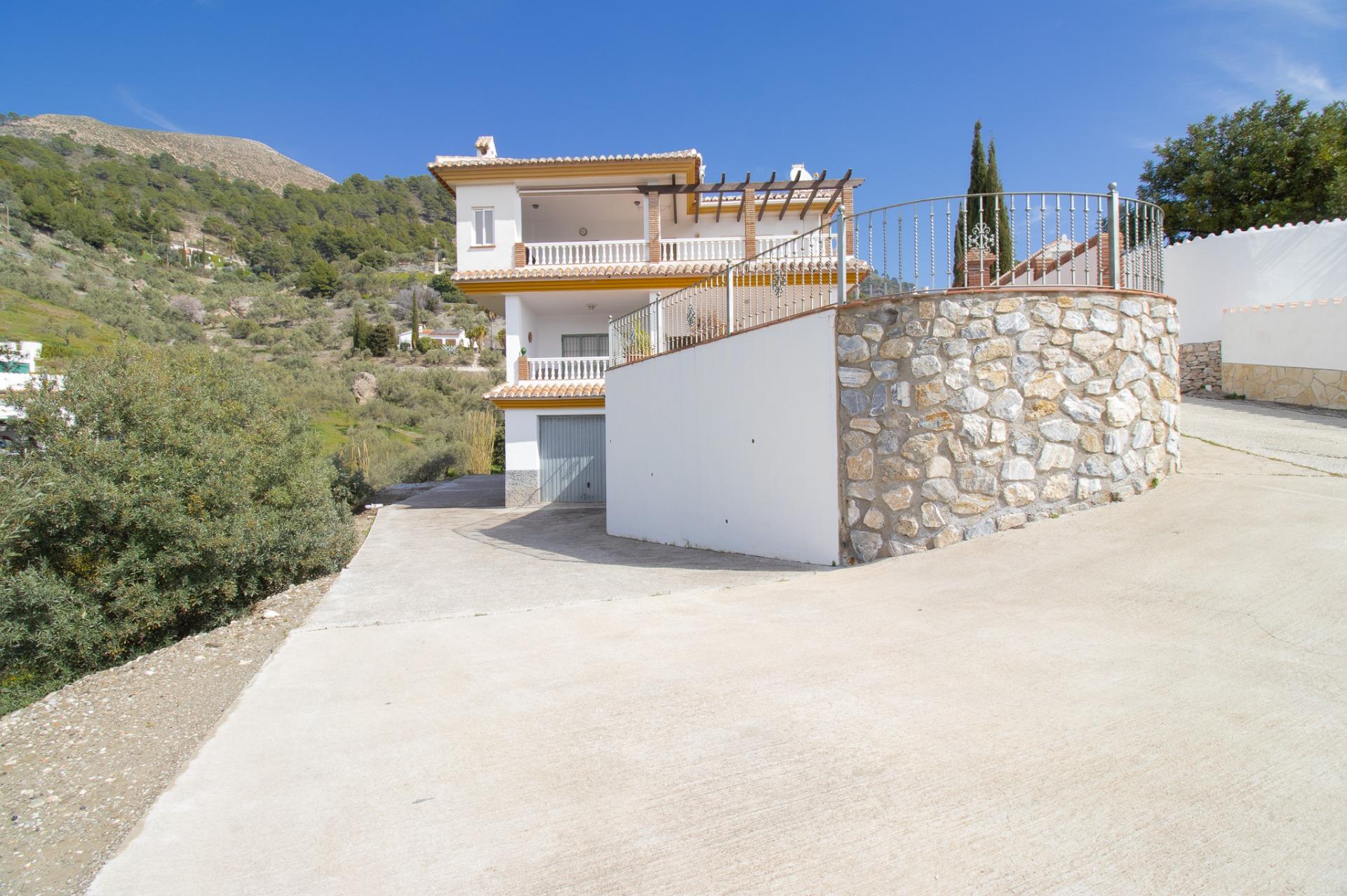 Cortijo Premium con Piscina, 3.500 m2 de Terreno Rústico y D - foto 4